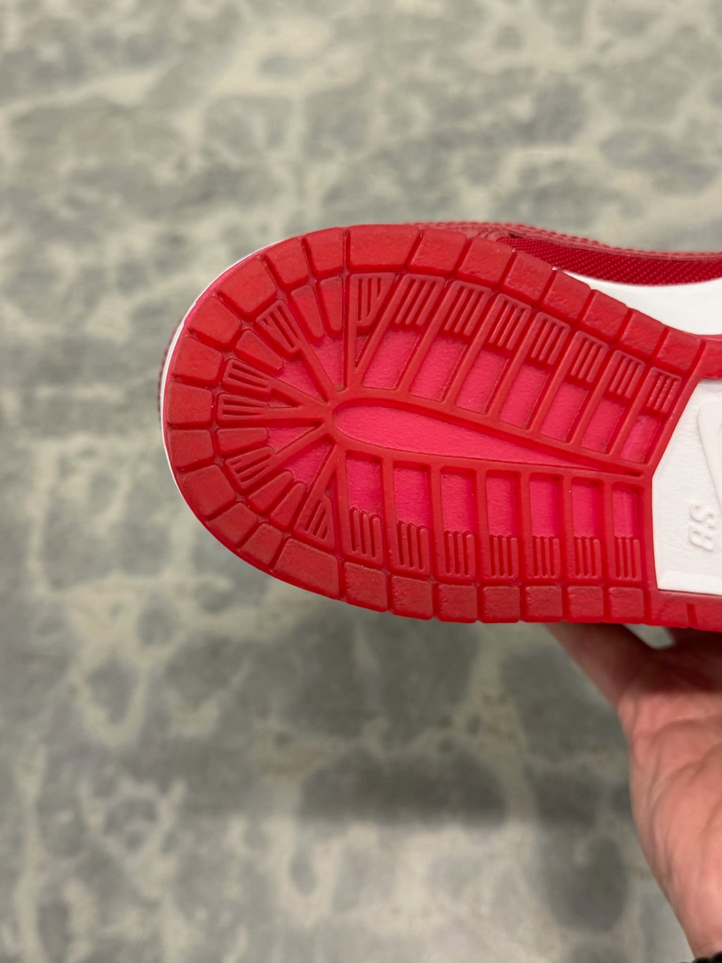 HY2923 Nike SB Dunk Low Red Patent Leather