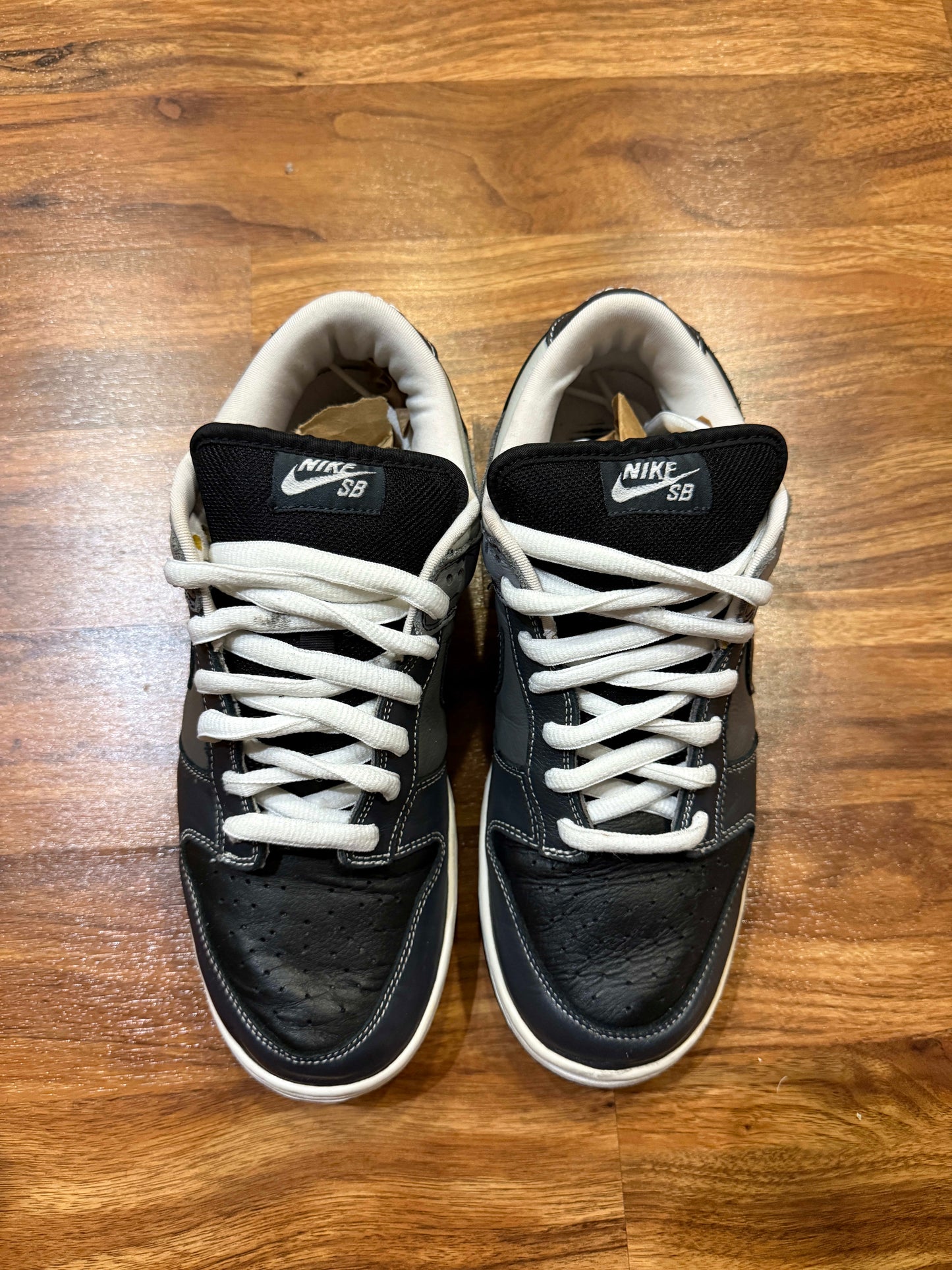 Size 9.5 Preowned Nike SB Dunk Low Lunar Eclipse (East)