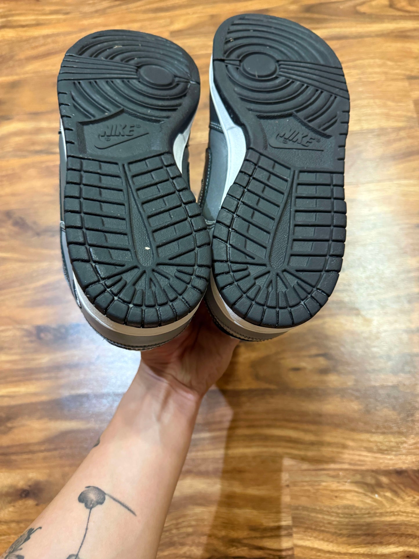 Size 9.5 Preowned Nike SB Dunk Low Lunar Eclipse (East)