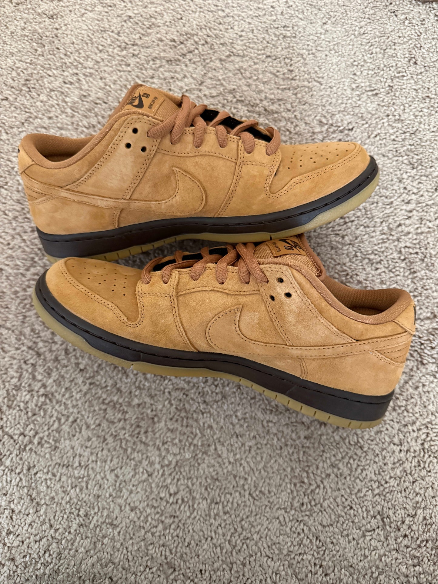 Size 9 Preowned Nike SB Dunk Low Wheat