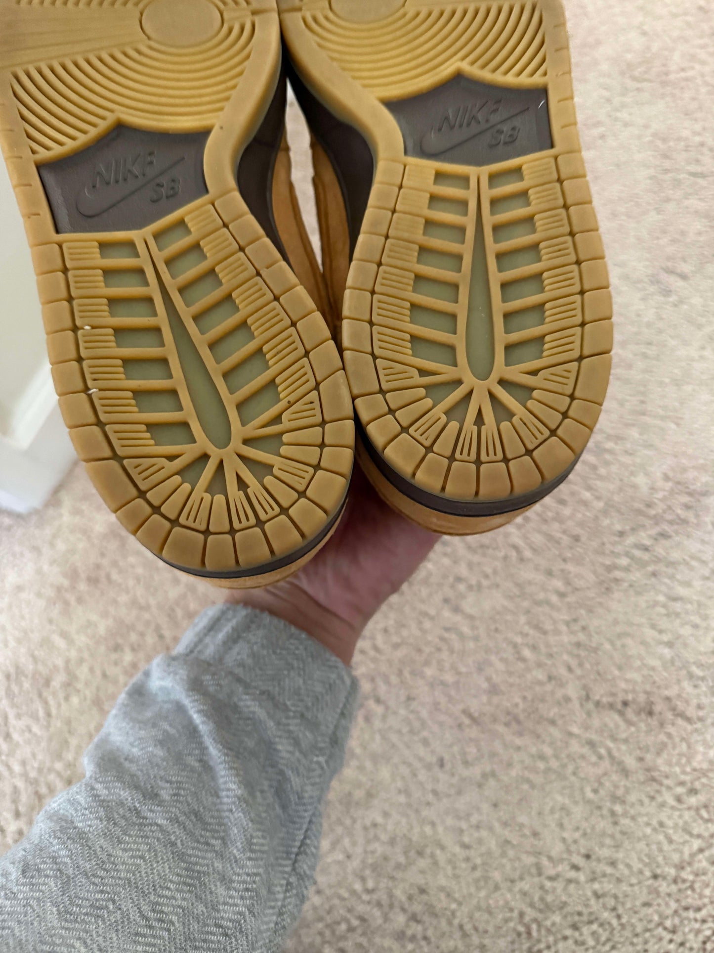 Size 9 Preowned Nike SB Dunk Low Wheat