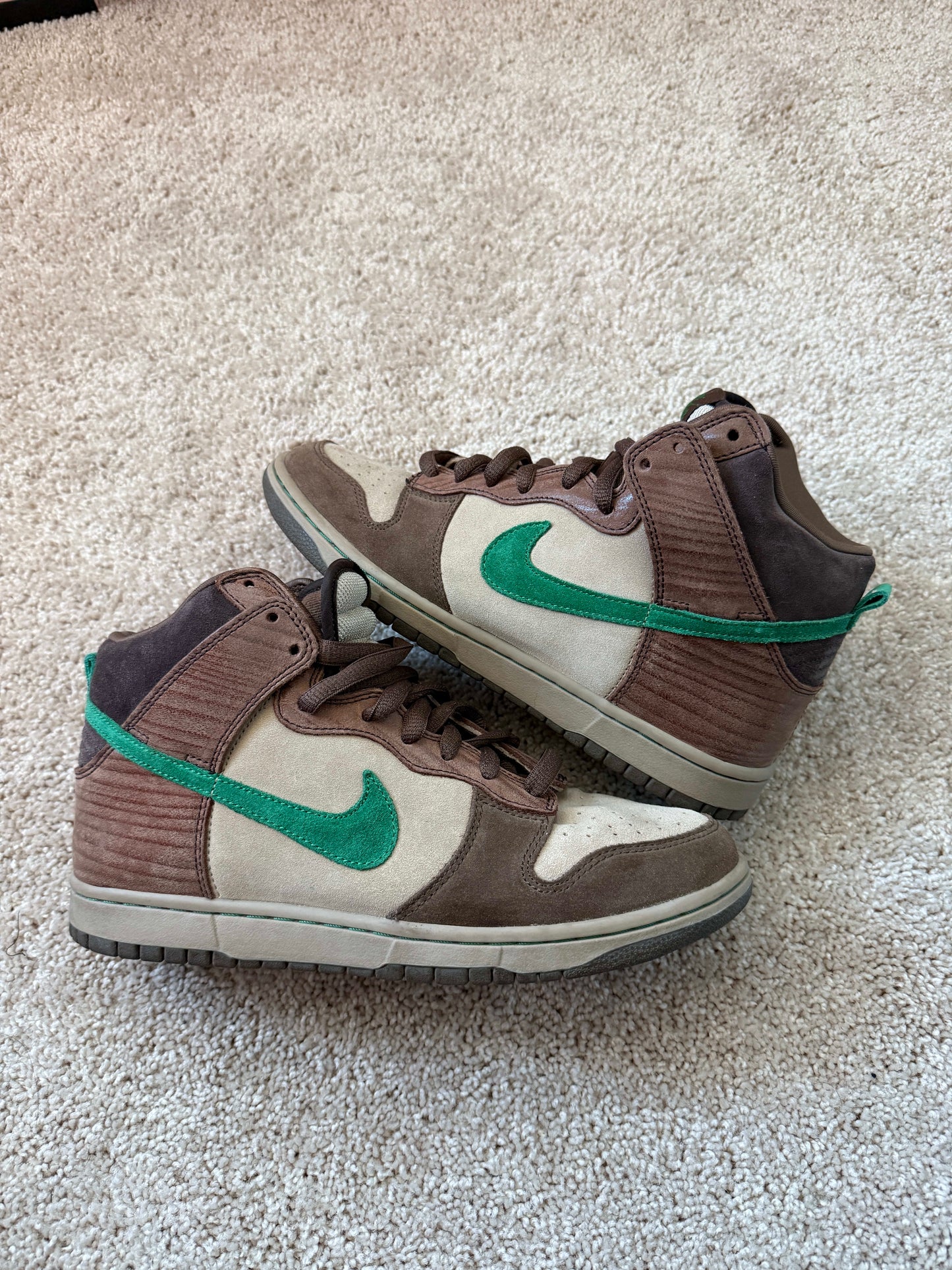 Size 9 Preowned (NB) Nike SB Dunk High Wood Deck