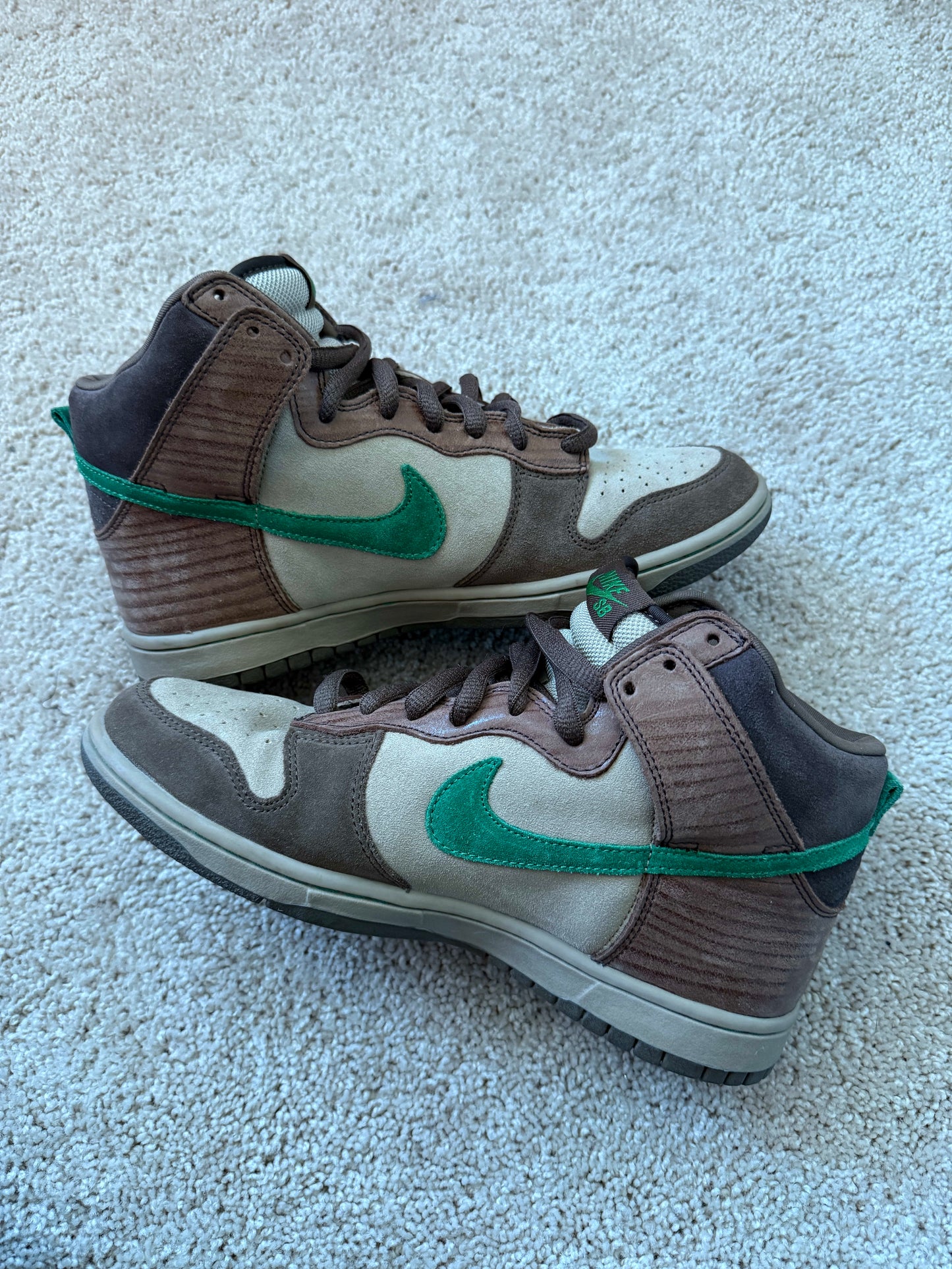 Size 9 Preowned (NB) Nike SB Dunk High Wood Deck