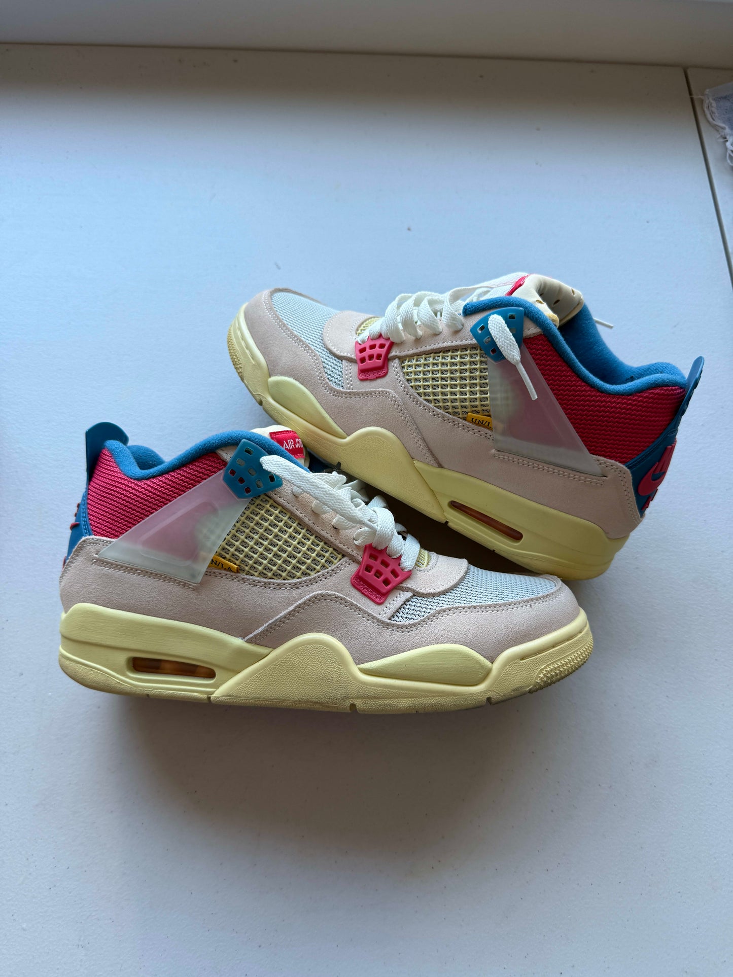 Size 9 Preowned Jordan 4 Retro Union Guava Ice
