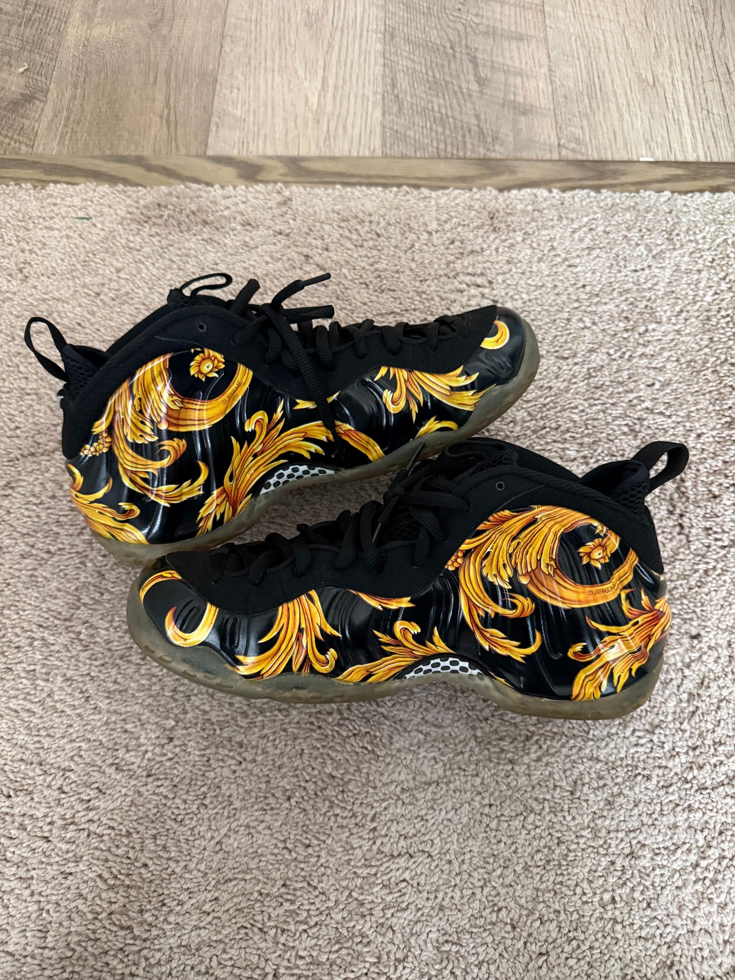 Size 10 Preowned Nike Air Foamposite One Supreme Black
