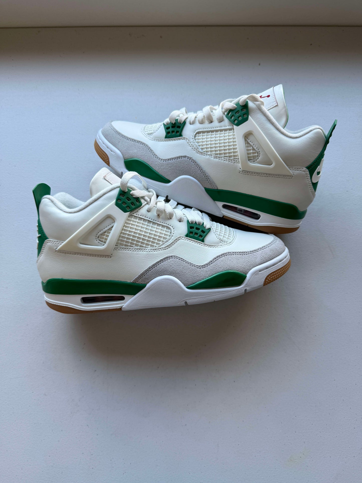 Size 10.5 VNDS Jordan 4 Retro SB Pine Green
