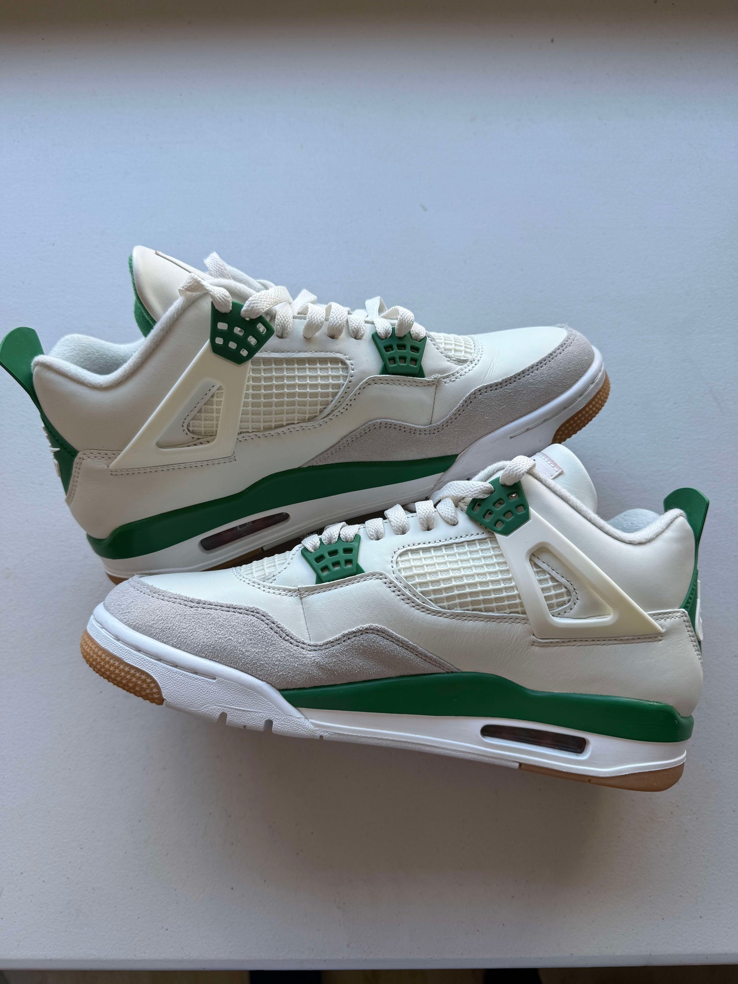 Size 10.5 VNDS Jordan 4 Retro SB Pine Green