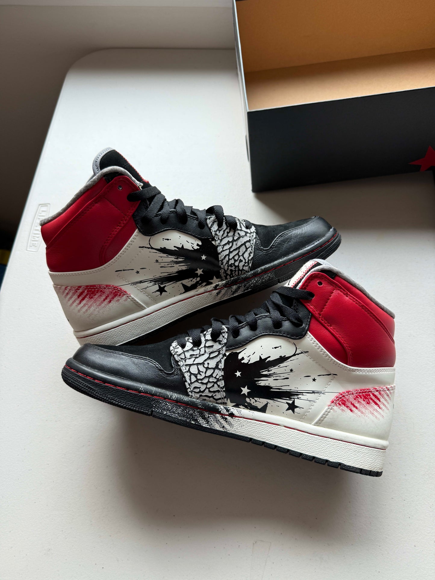 Size 8.5 Preowned Jordan 1 Retro Dave White Wings for the Future