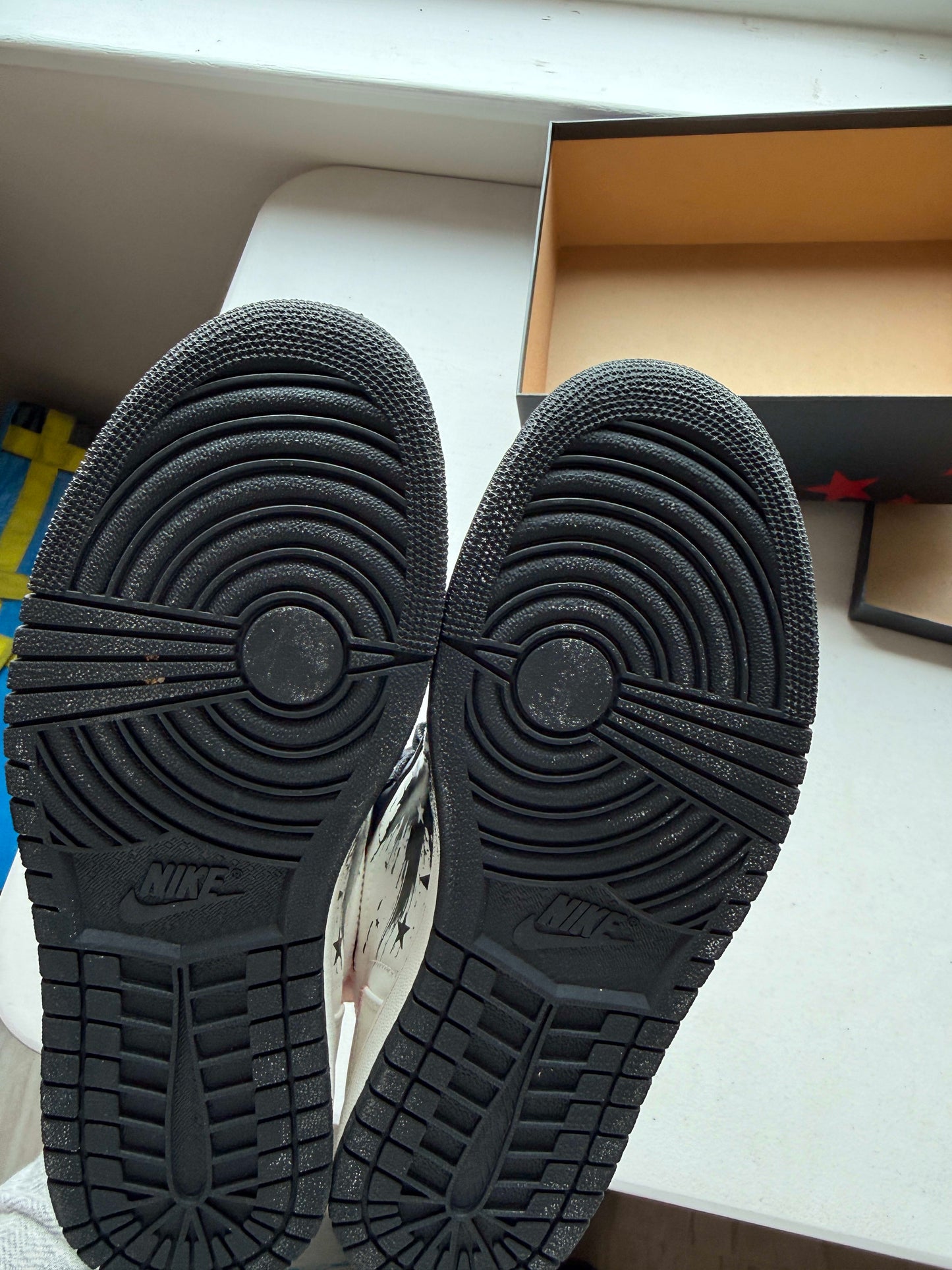 Size 8.5 Preowned Jordan 1 Retro Dave White Wings for the Future