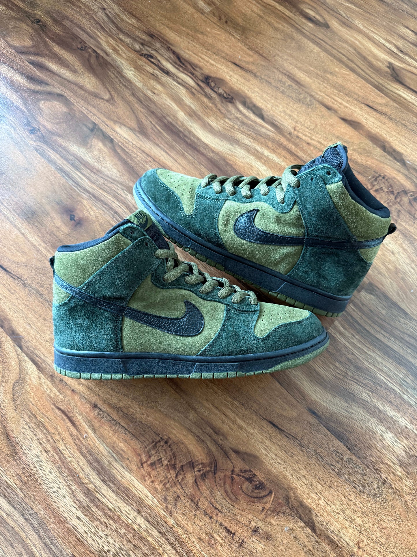 Size 10 VNDS Nike SB Dunk High Hulk