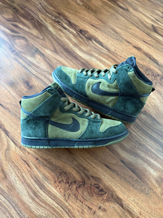 Size 10 VNDS Nike SB Dunk High Hulk