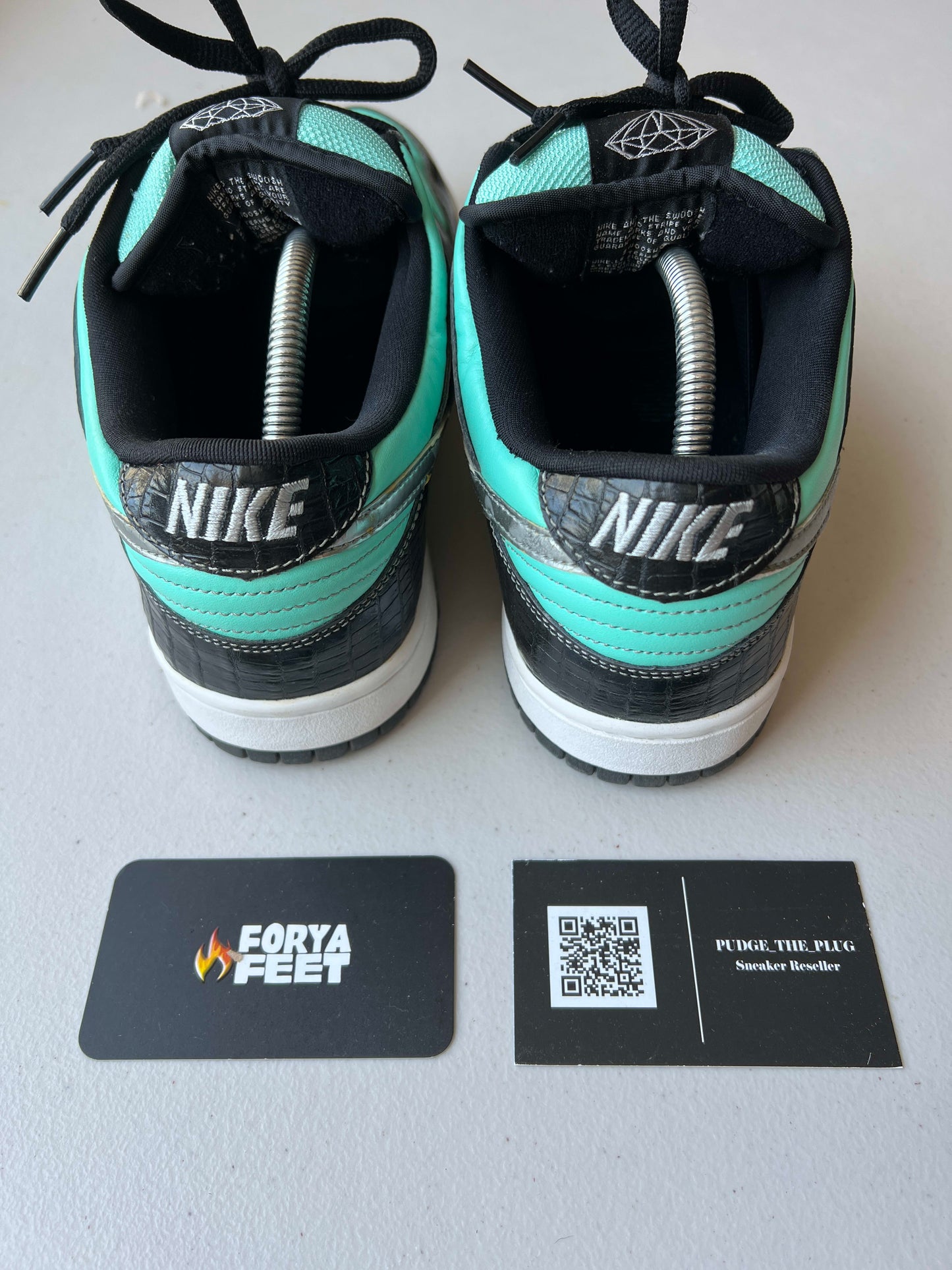 [HY2239] Nike SB Dunk Low Diamond Supply Co.