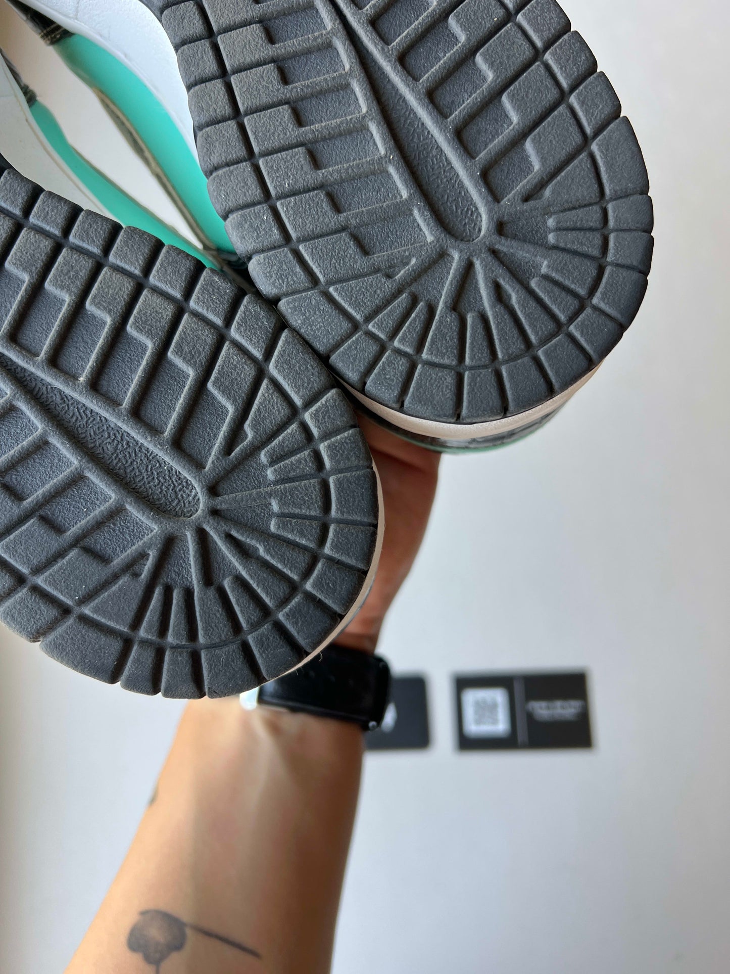 HY2239 Nike SB Dunk Low Diamond Supply Co.