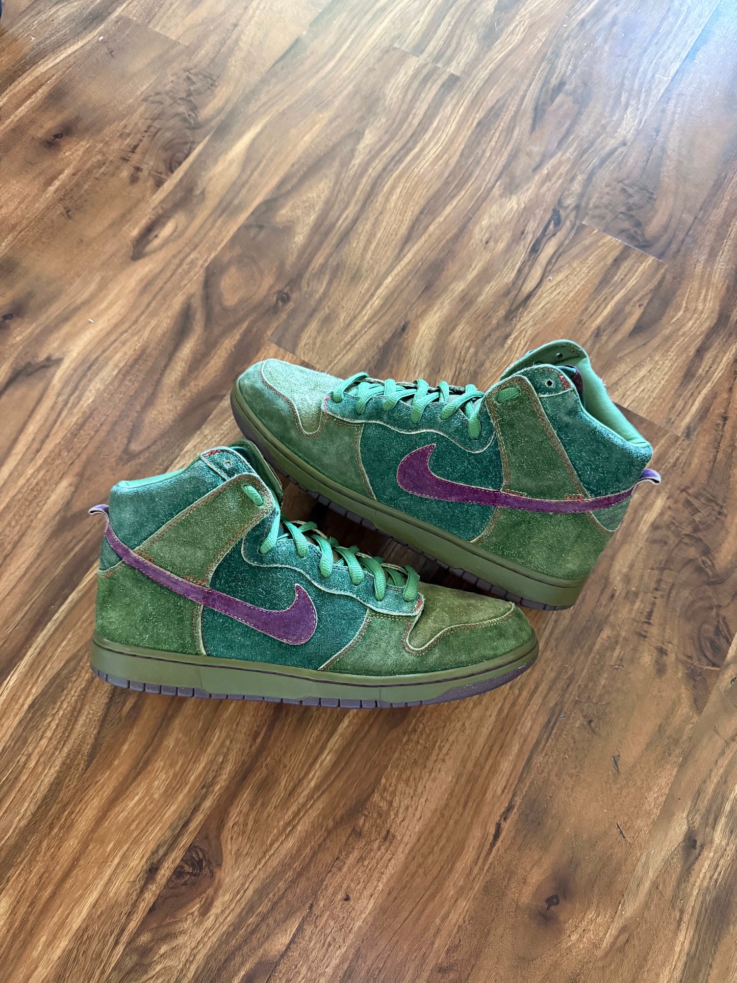 Size 11.5 Preowned (RB) Nike SB Dunk High Hulk