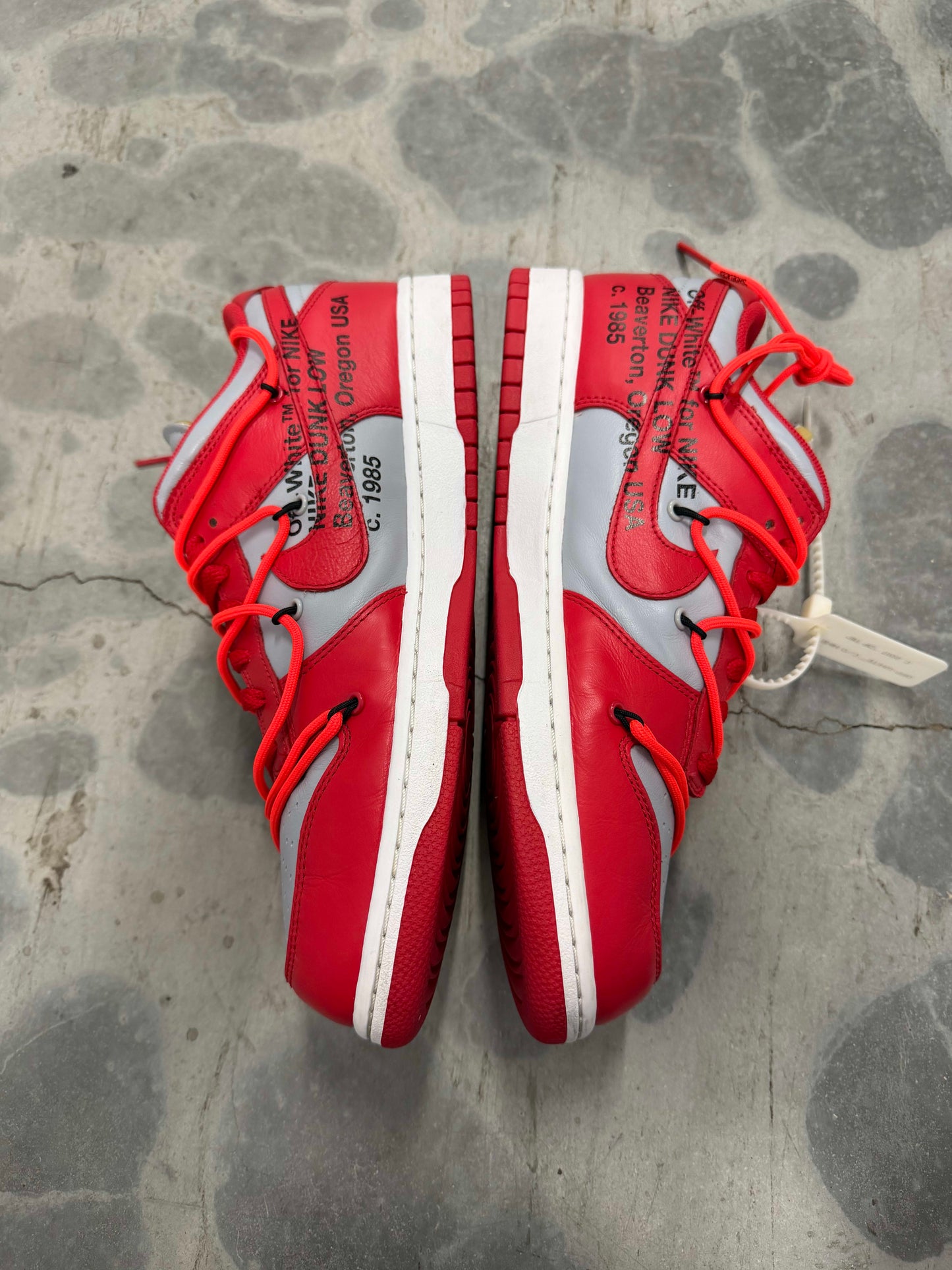 HY1562 Size 11 Preowned Nike Dunk Low Off-White University Red