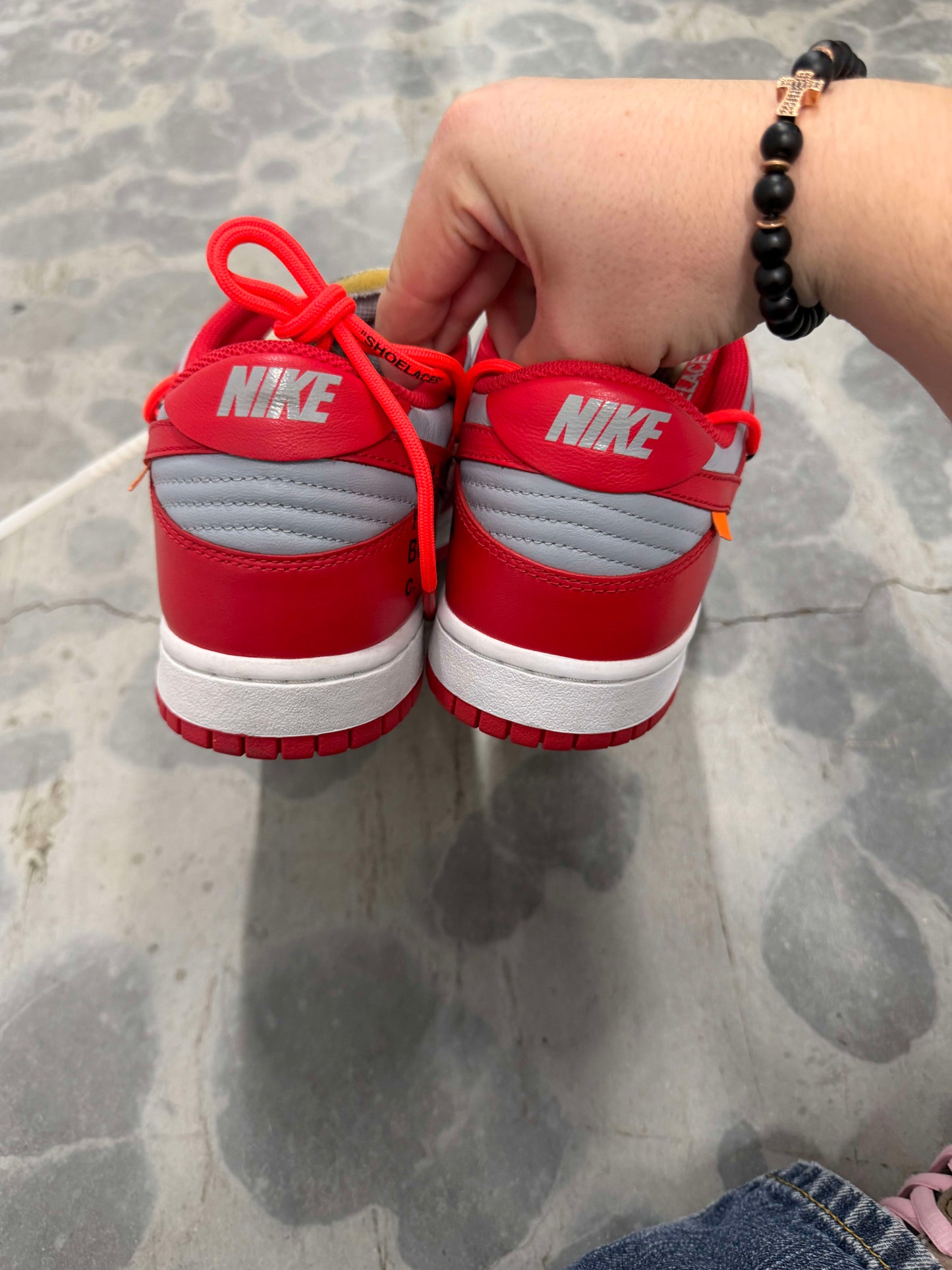 HY1562 Size 11 Preowned Nike Dunk Low Off-White University Red