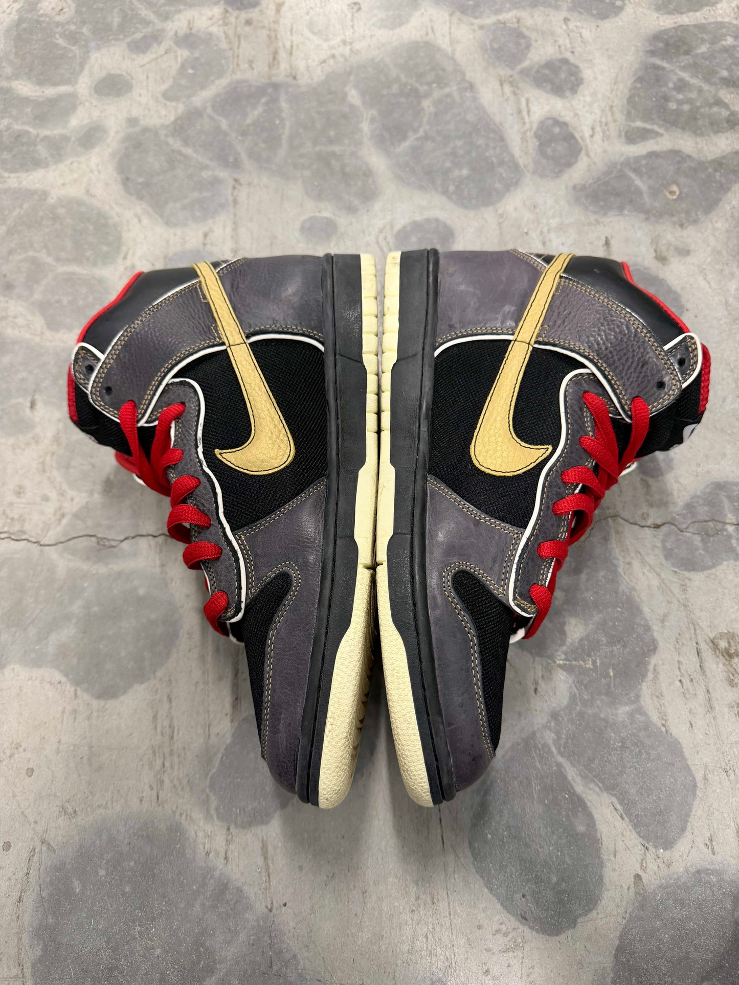 HY1518 Size 10.5 Preowned (NB) Nike SB Dunk High Marshall Amps