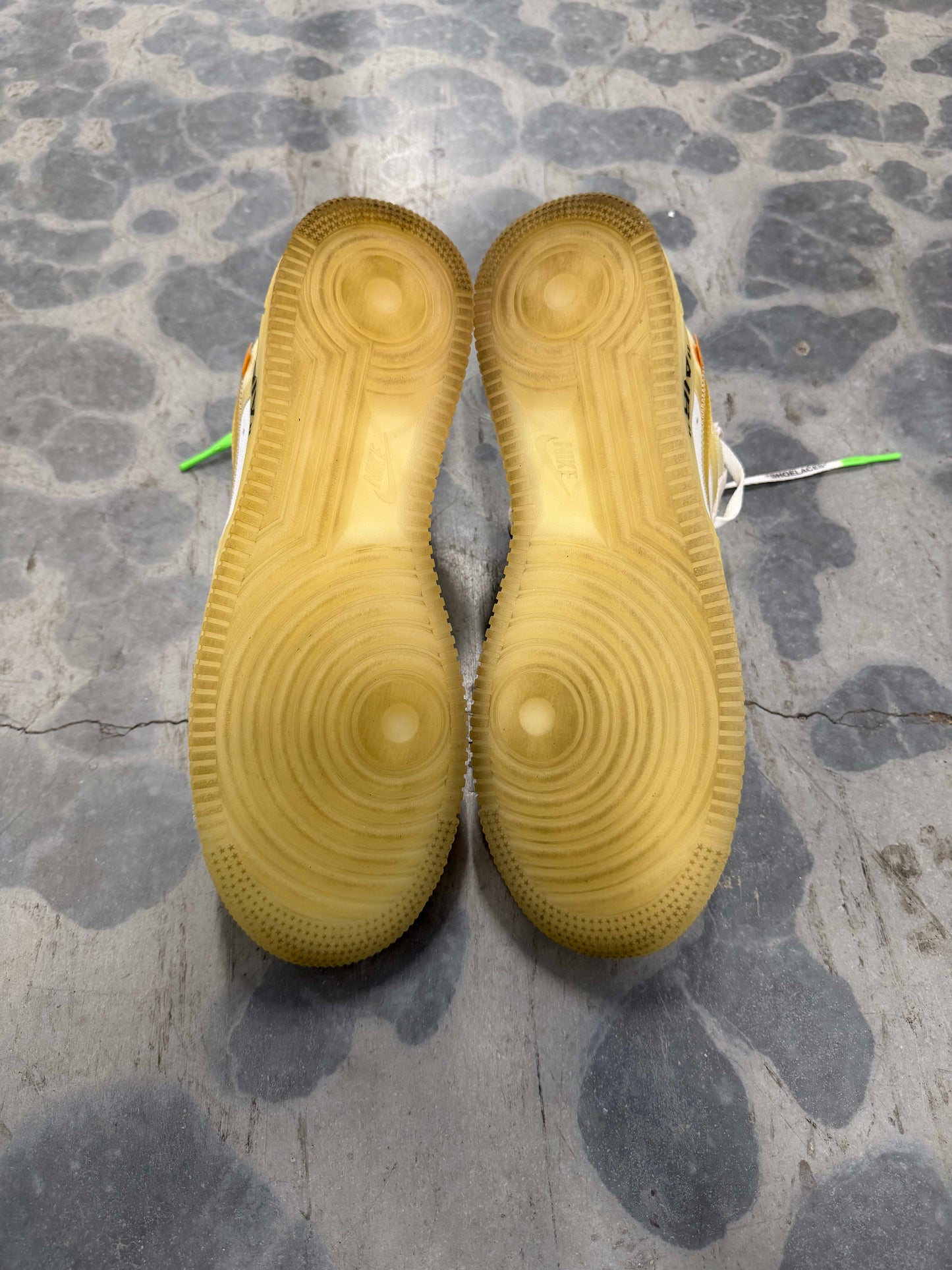 HY1617 Size 11.5 Preowned Nike Air Force 1 Low Off-White