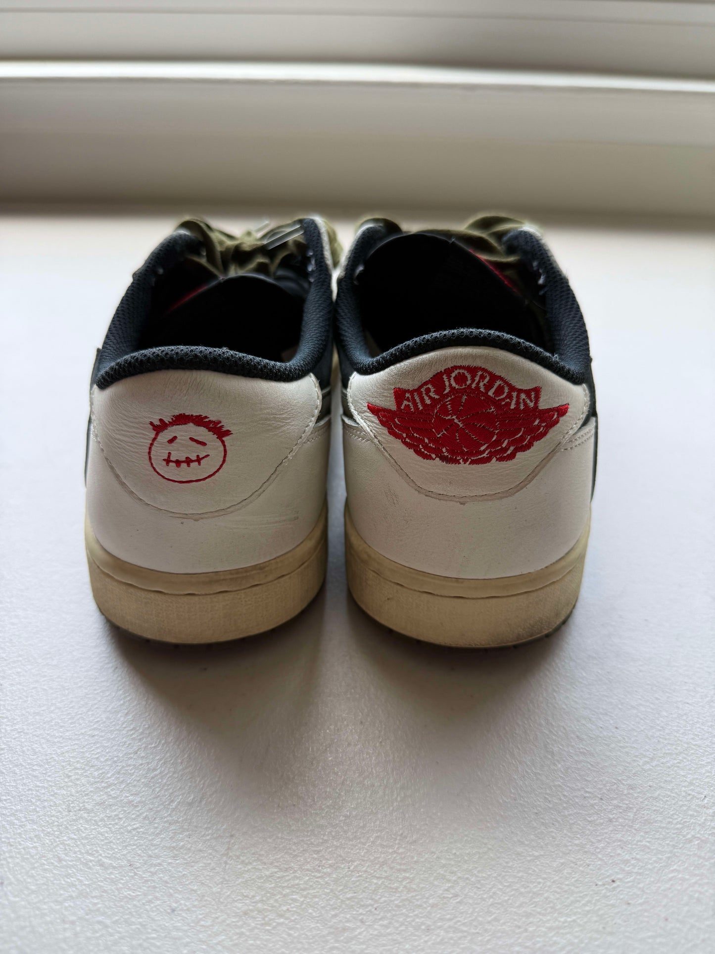 [HY2831] Jordan 1 Retro Low OG SP Travis Scott Olive (Women's)
