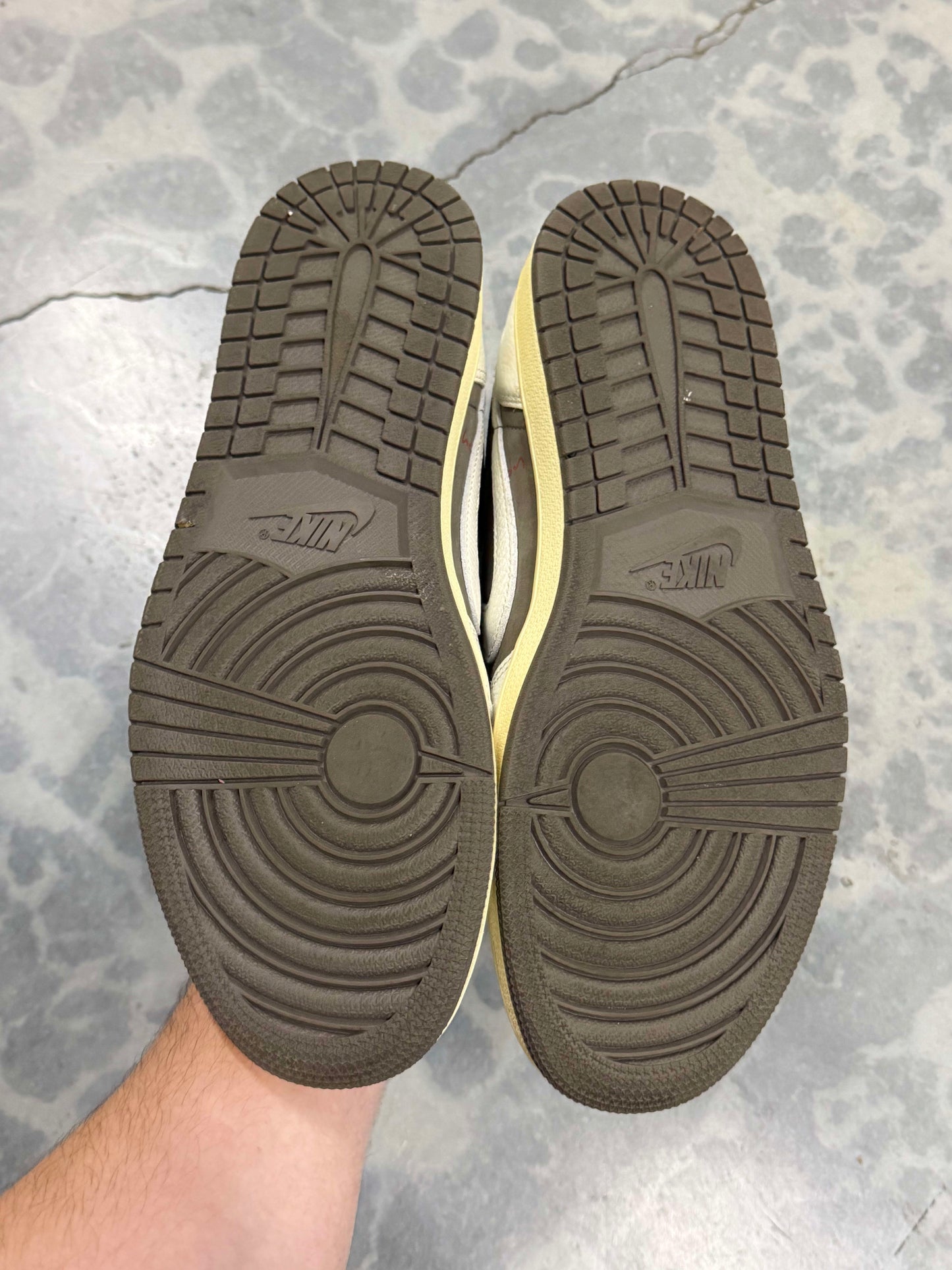 HY226 Jordan 1 Retro Low OG SP Travis Scott Reverse Mocha