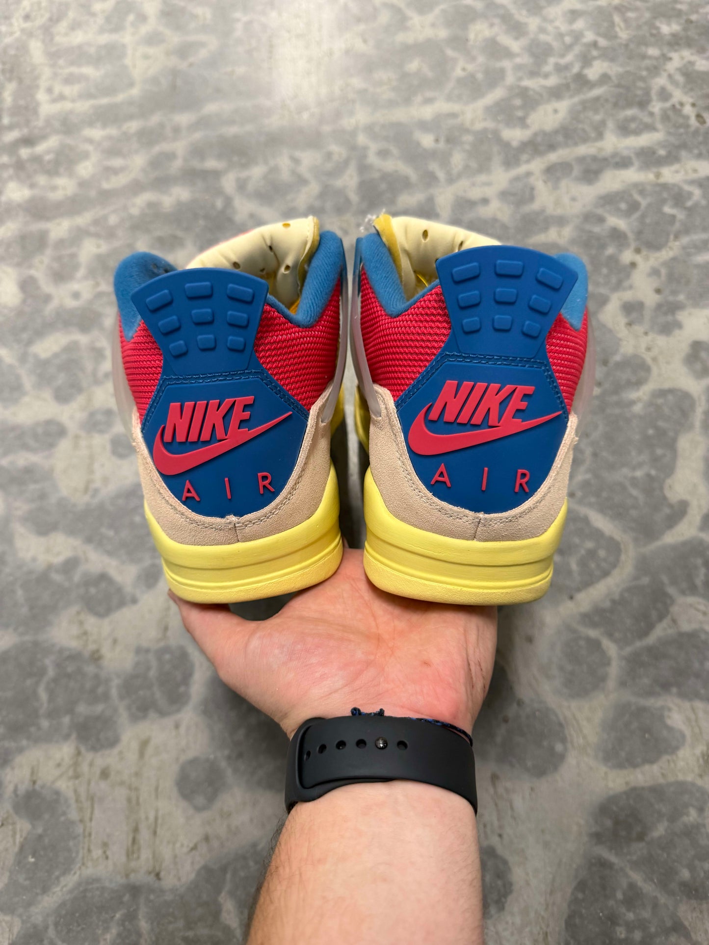 HY1631 Size 9.5 Preowned Jordan 4 Retro Union Guava Ice