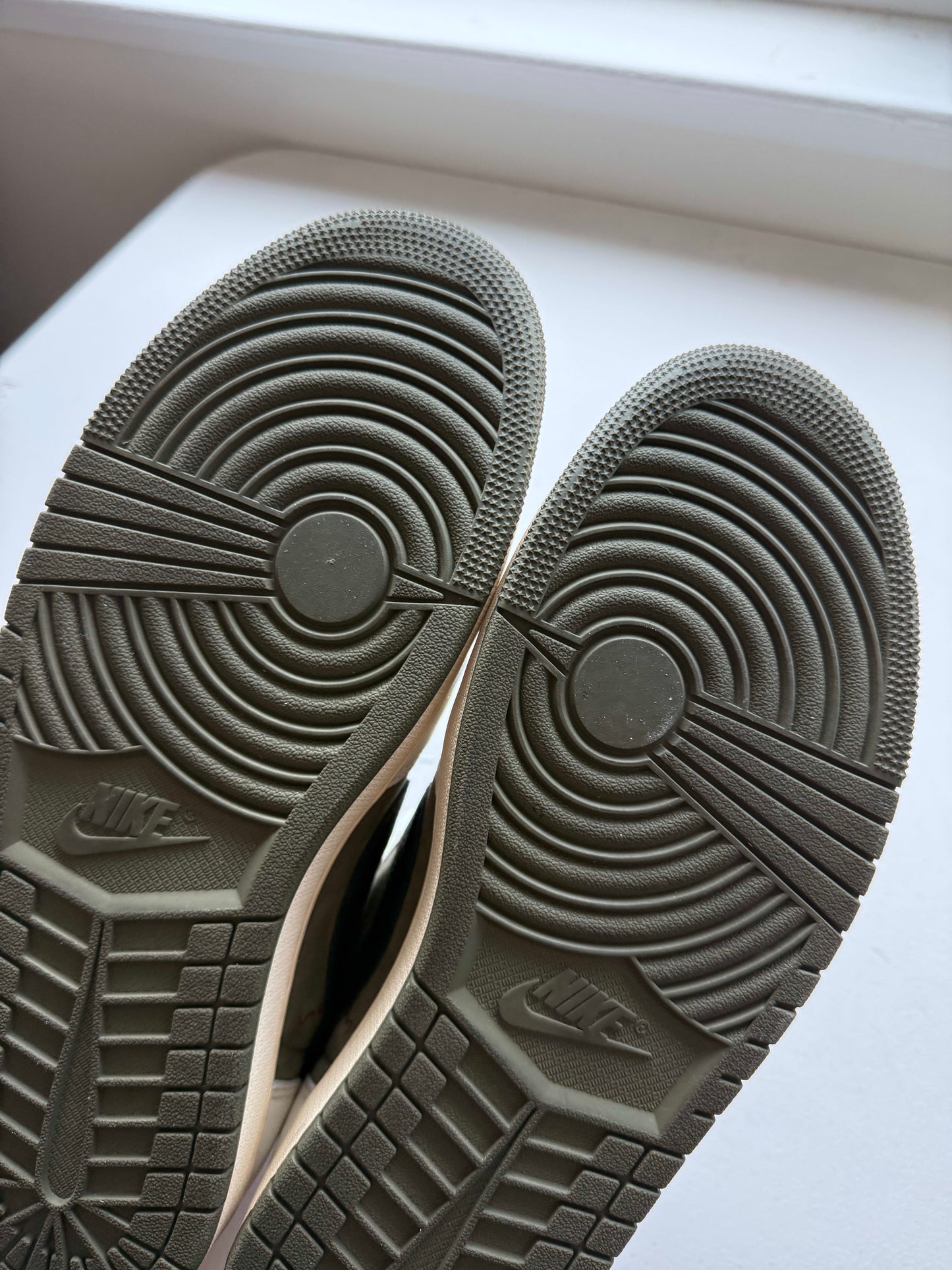 [HY3266] Jordan 1 Retro Low OG SP Travis Scott Medium Olive