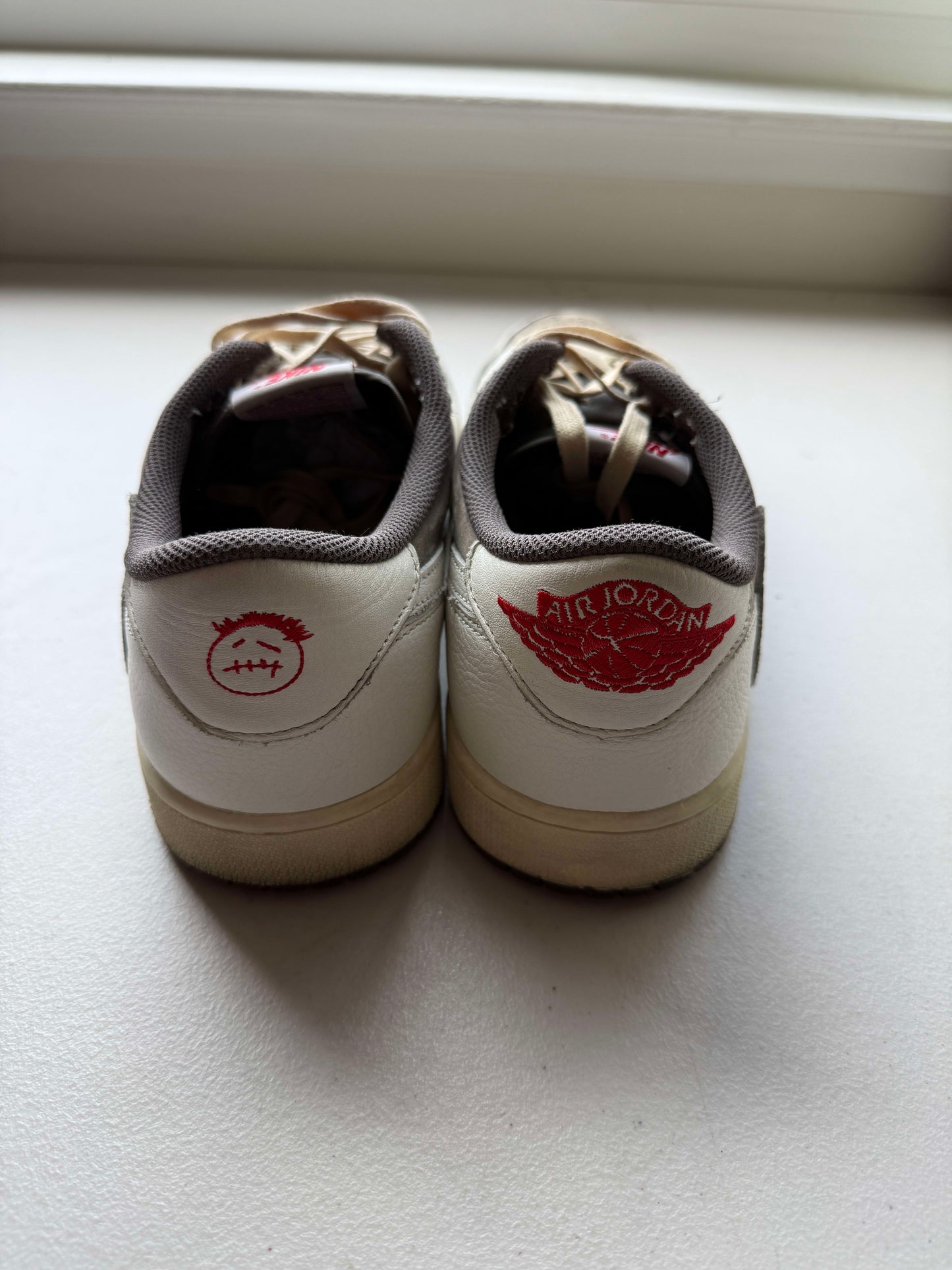 HY228 Jordan 1 Retro Low OG SP Travis Scott Reverse Mocha