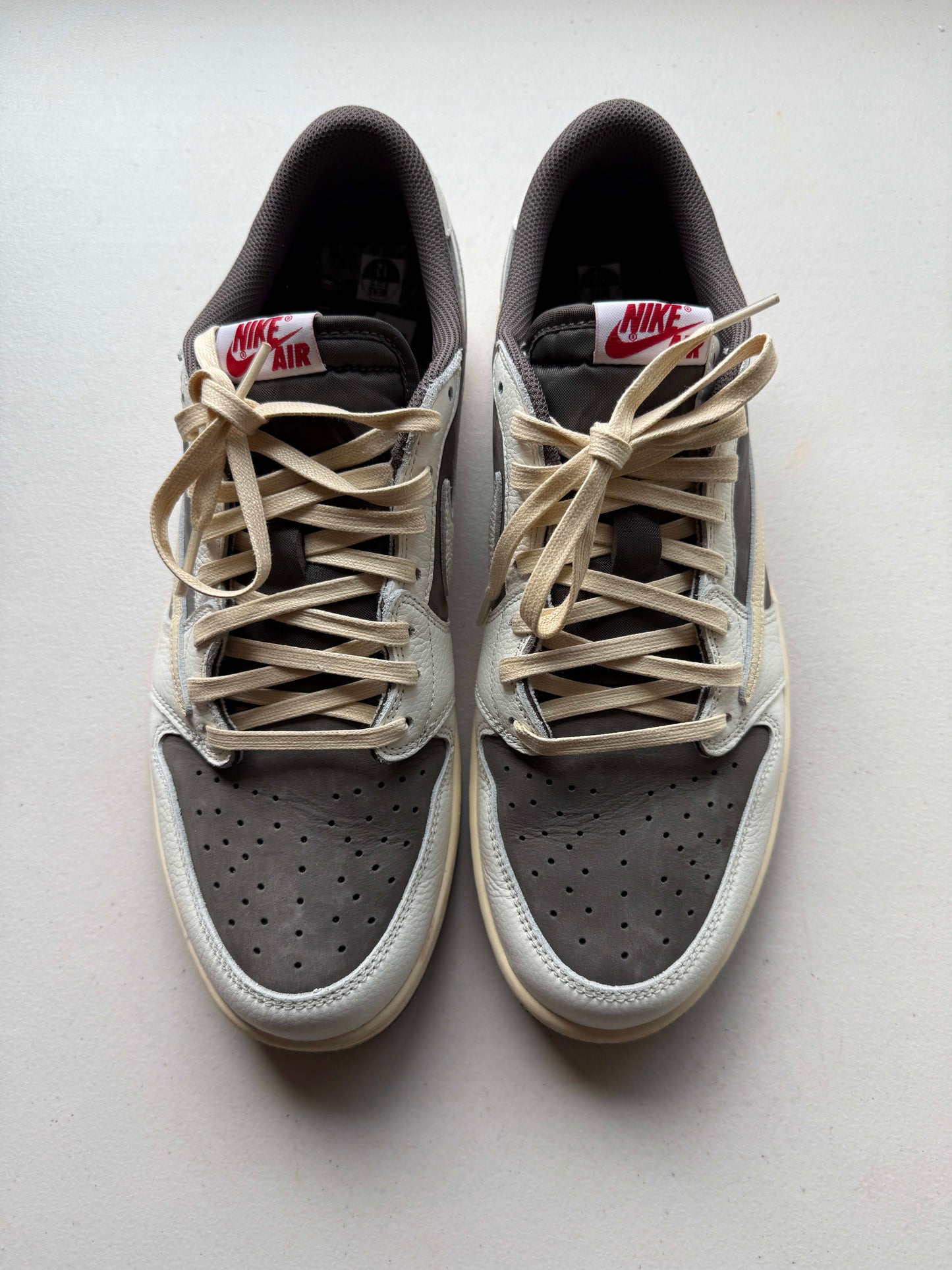 HY232 Jordan 1 Retro Low OG SP Travis Scott Reverse Mocha