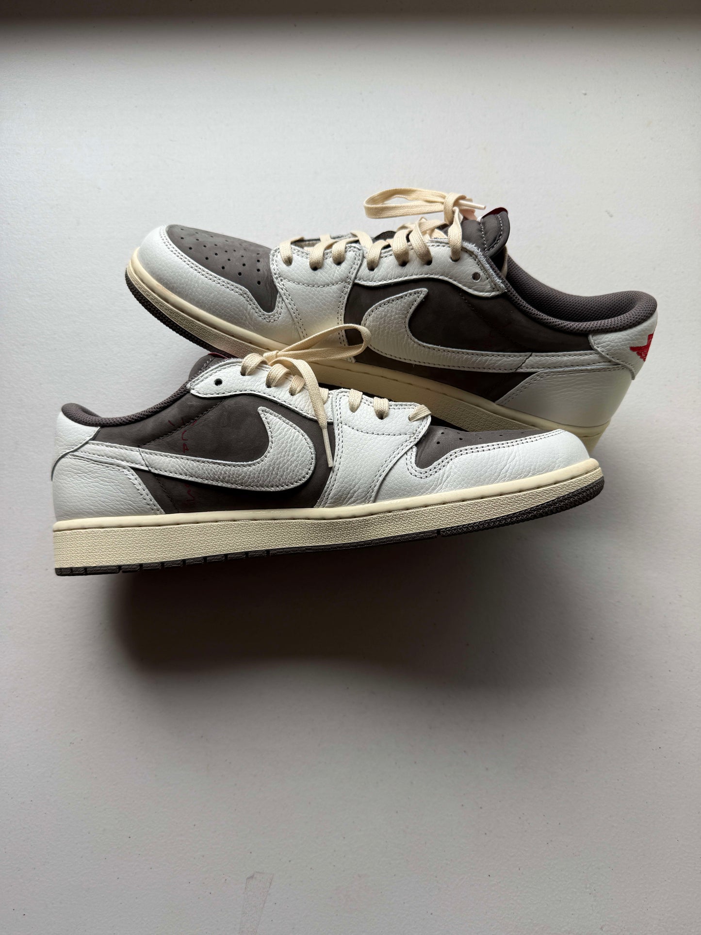 HY232 Jordan 1 Retro Low OG SP Travis Scott Reverse Mocha