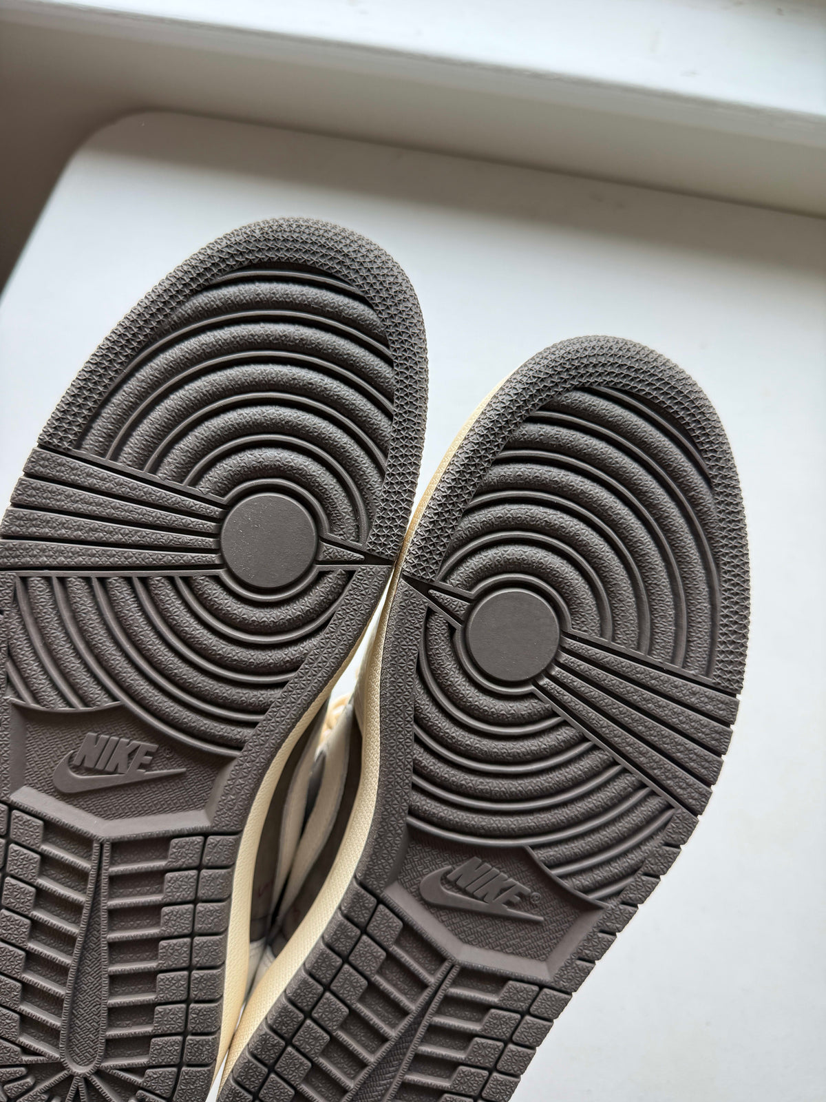 [HY238] Jordan 1 Retro Low OG SP Travis Scott Reverse Mocha
