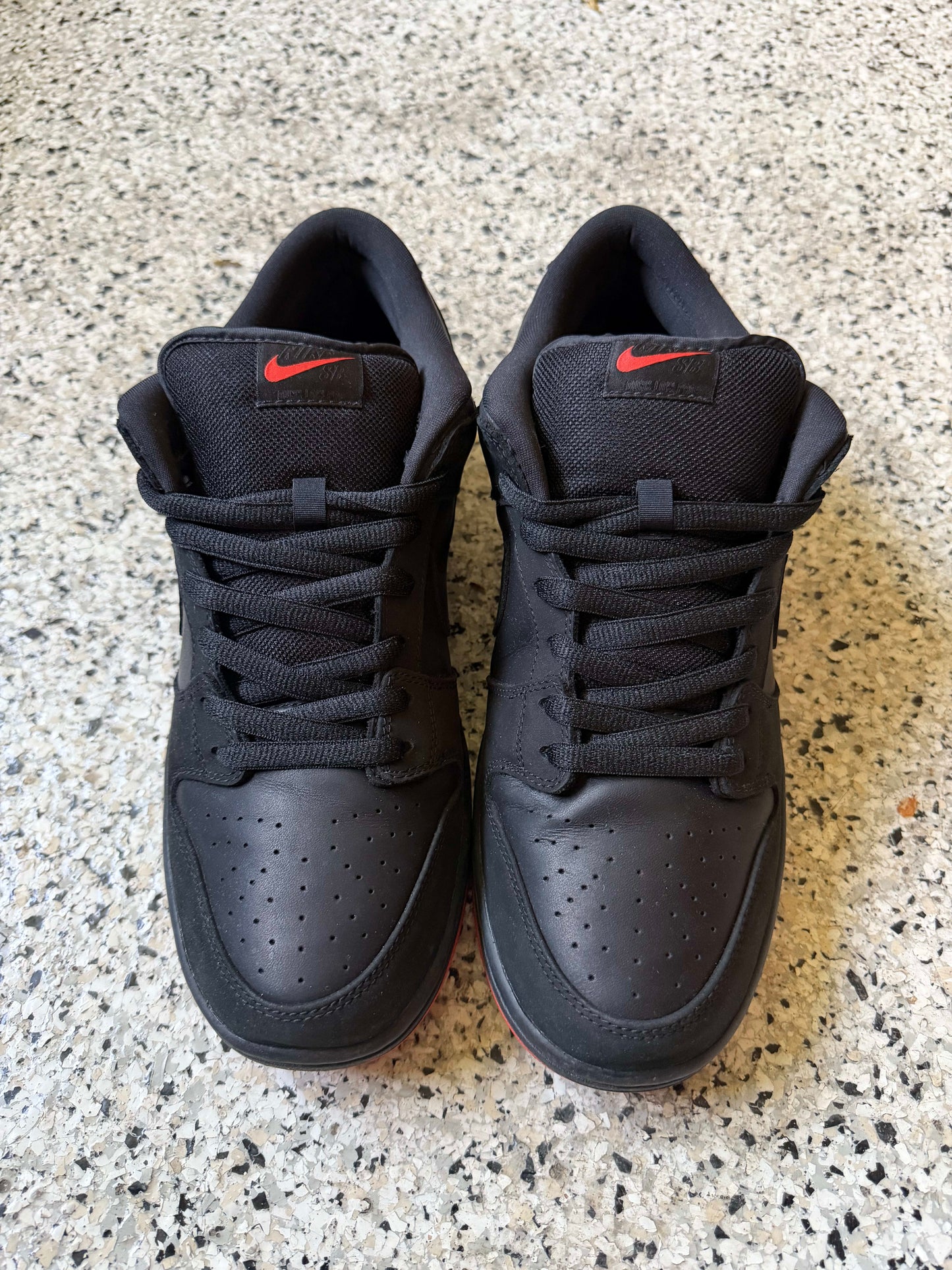 HY3338 Nike SB Dunk Low Black Pigeon