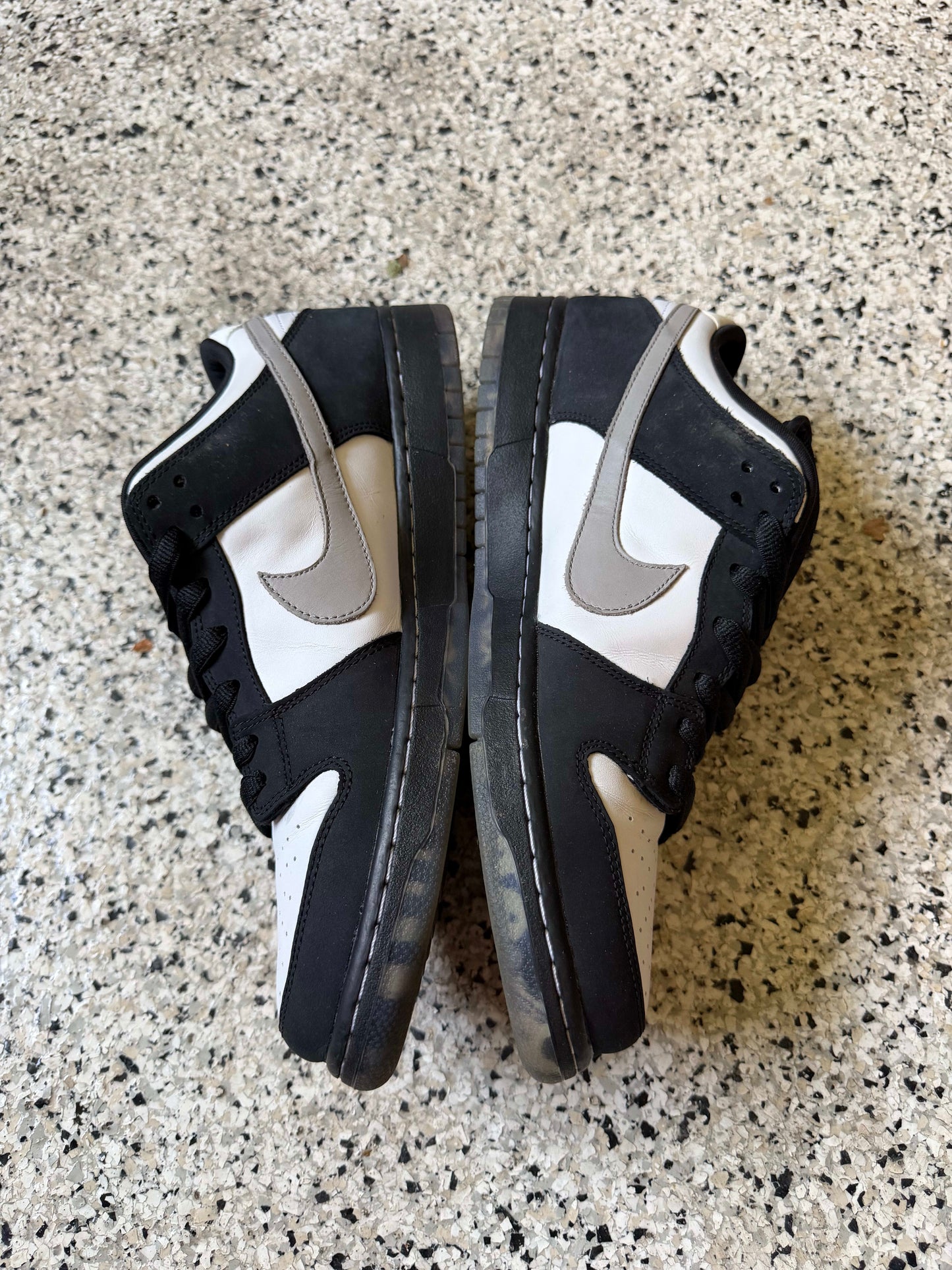 HY3337 Nike SB Dunk Low Staple Panda Pigeon