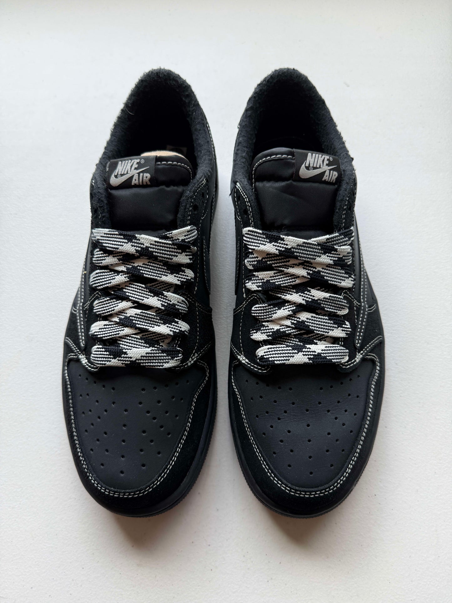 HY82 Jordan 1 Retro Low OG SP Travis Scott Black Phantom