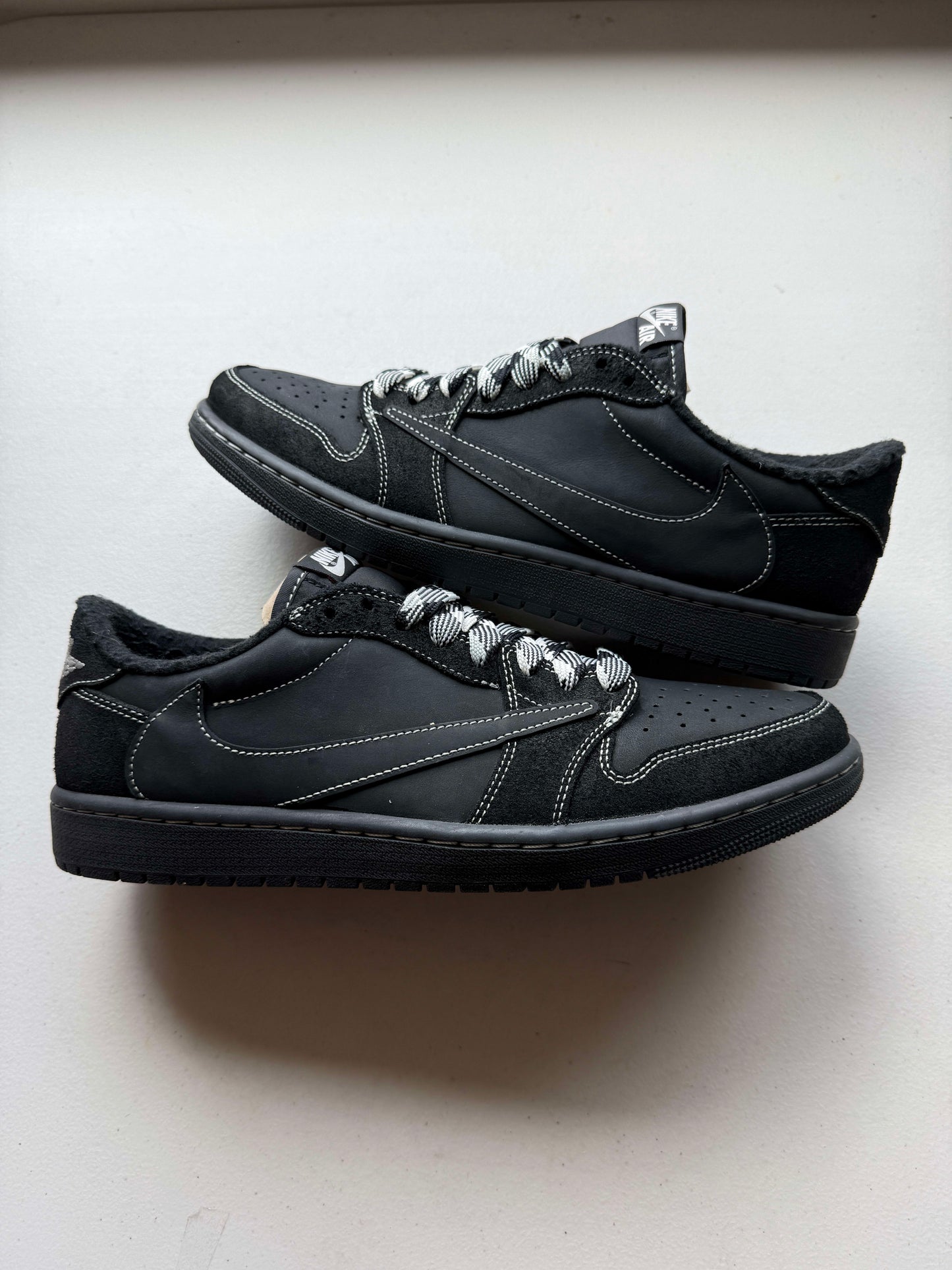 HY82 Jordan 1 Retro Low OG SP Travis Scott Black Phantom