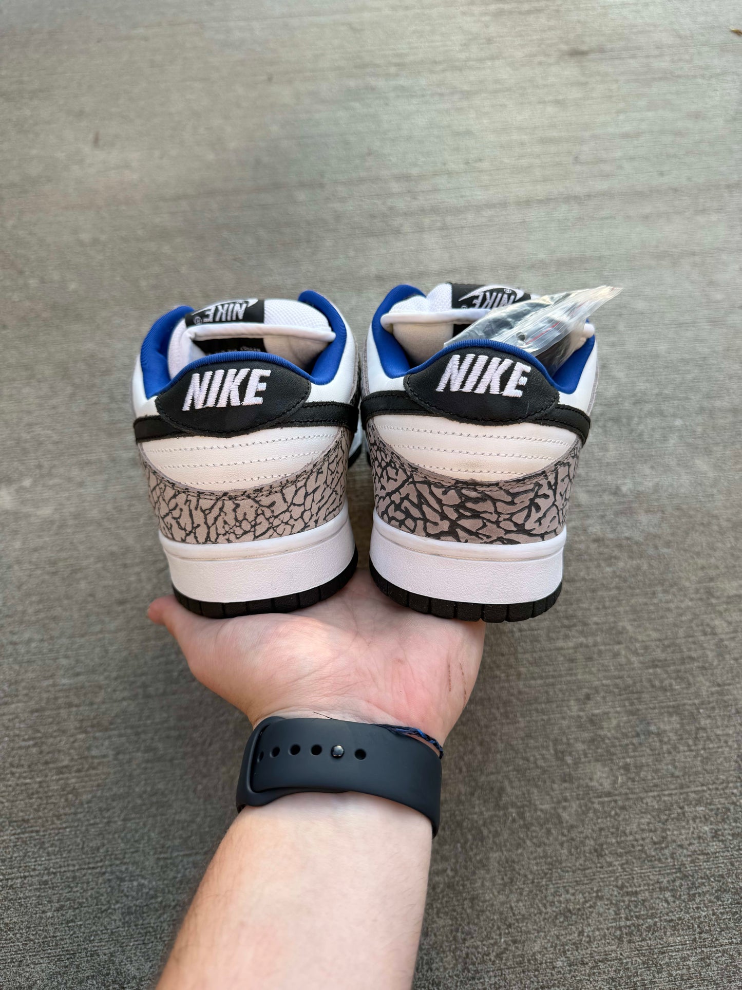 HY3331 Nike SB Dunk Low Supreme White Cement (2002)