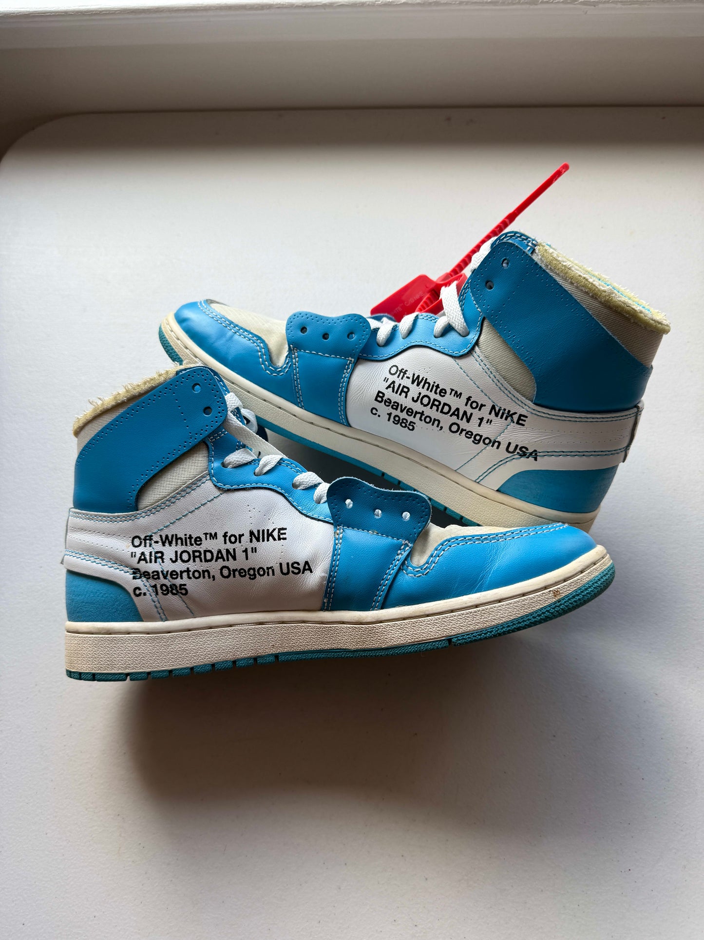 HY3271 Jordan 1 Retro High Off-White University Blue