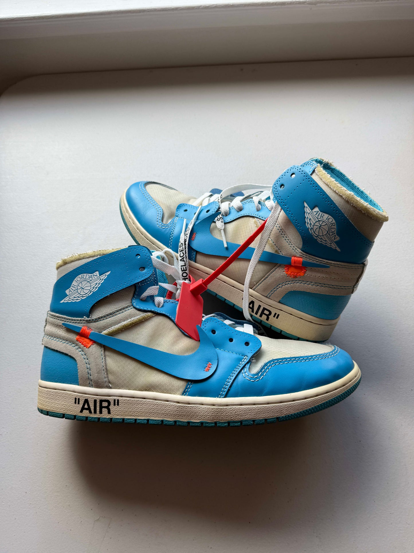 HY3271 Jordan 1 Retro High Off-White University Blue