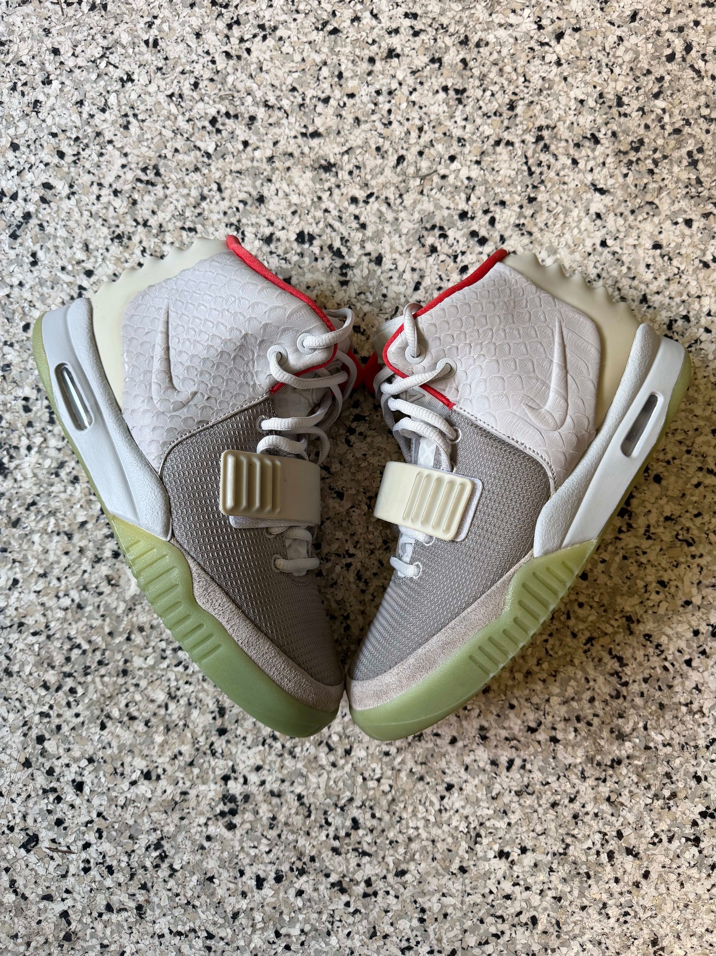 [HY3374] Nike Air Yeezy 2 Pure Platinum