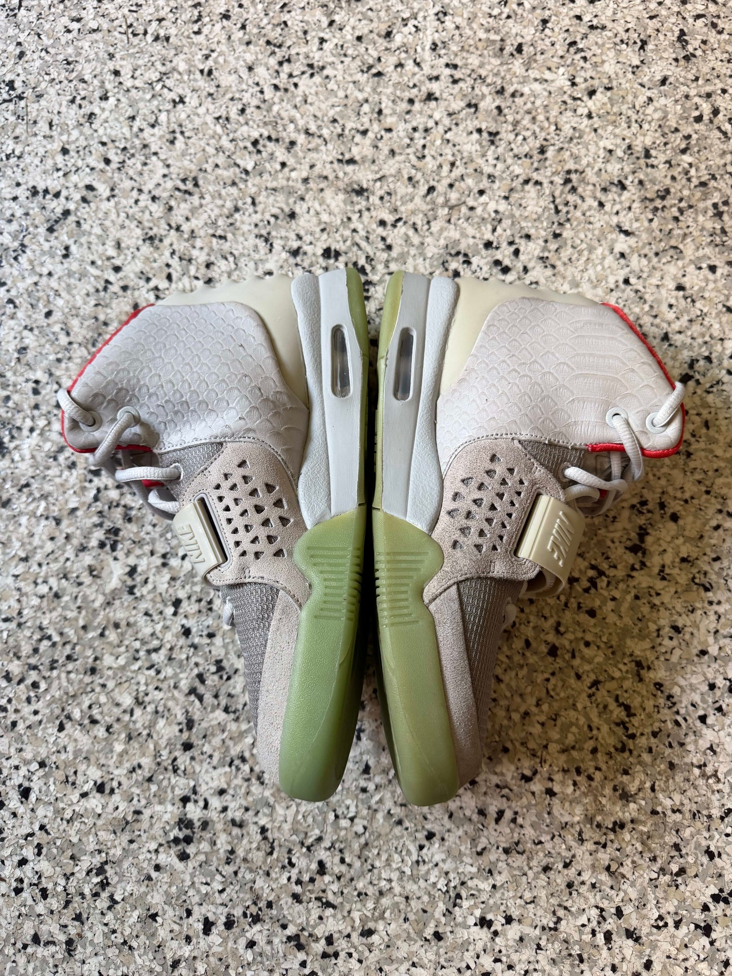 [HY3374] Nike Air Yeezy 2 Pure Platinum