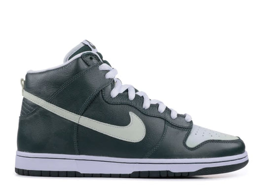 Size 9 Preowned (NB) Nike Dunk High Pro SB Ghost