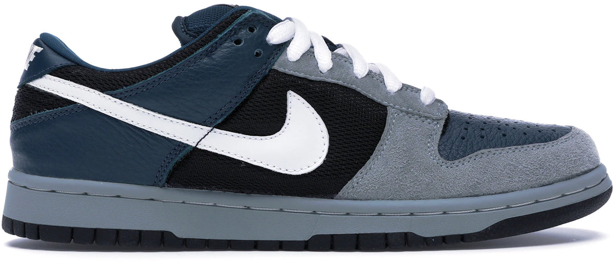 https://images.stockx.com/images/Nike-Dunk-Low-Pro-SB-Futura-Product.jpg?fit=fill&bg=FFFFFF&w=1000&fm=webp&auto=compress&q=90&dpr=2&trim=color&updated_at=1738193358