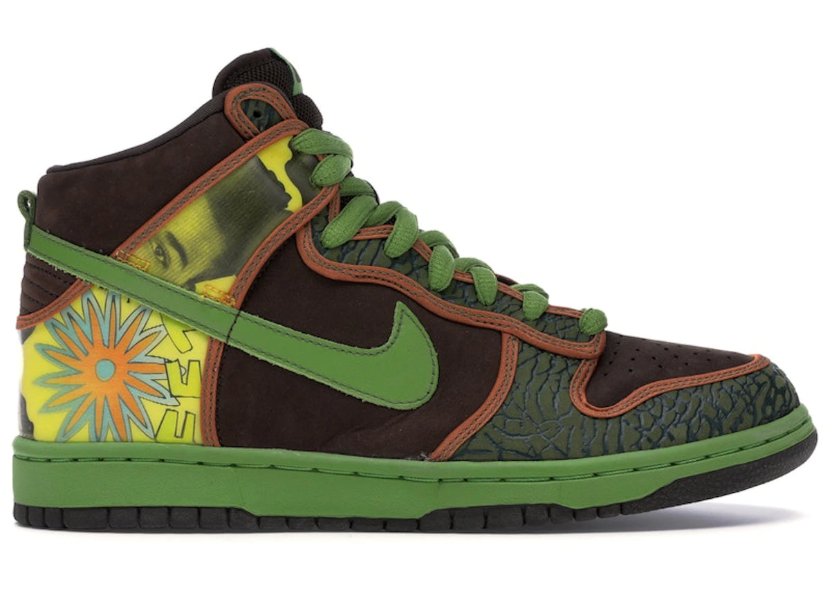 https://images.stockx.com/images/Nike-Dunk-SB-High-De-La-Soul-Product.jpg?fit=fill&bg=FFFFFF&w=700&h=500&fm=webp&auto=compress&q=90&dpr=2&trim=color&updated_at=1738193358
