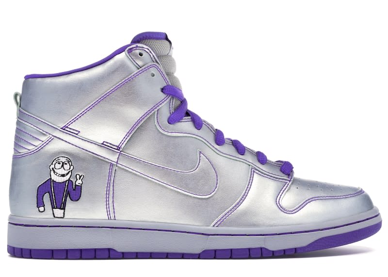 Size 9 Preowned Nike SB Dunk High Dinosaur Jr.