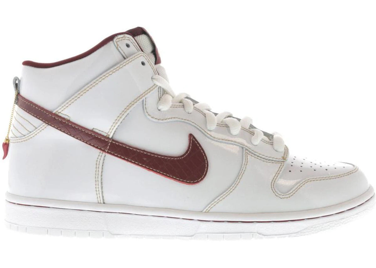 https://images.stockx.com/images/Nike-Dunk-SB-High-Mafia-Pack-Product.jpg?fit=fill&bg=FFFFFF&w=700&h=500&fm=webp&auto=compress&q=90&dpr=2&trim=color&updated_at=1738193358