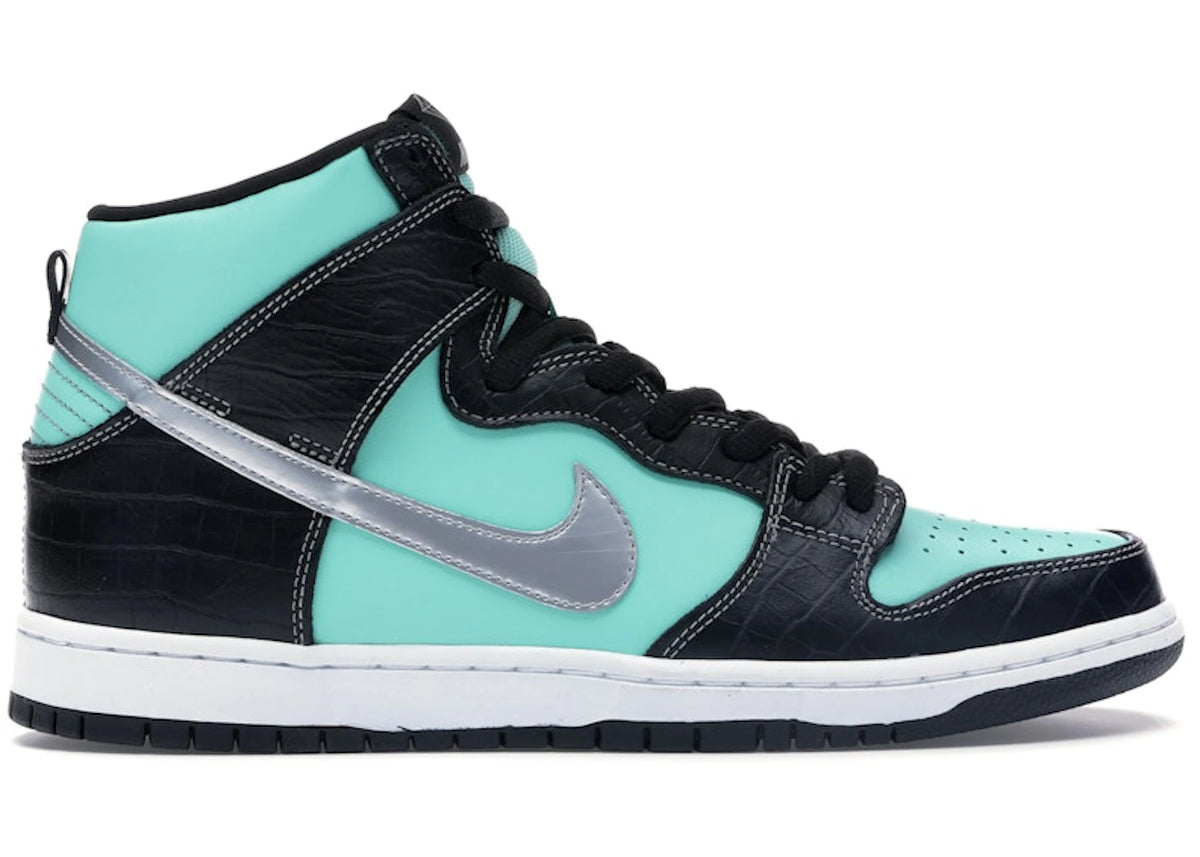 https://images.stockx.com/images/Nike-Dunk-SB-High-Tiffany-Diamond-Product.jpg?fit=fill&bg=FFFFFF&w=700&h=500&fm=webp&auto=compress&q=90&dpr=2&trim=color&updated_at=1738193358