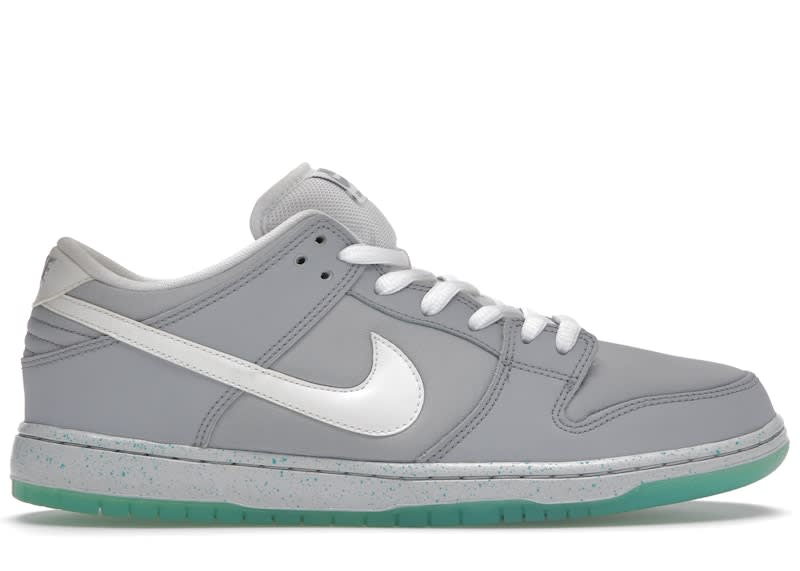 Size 9 Preowned Nike SB Dunk Low Marty McFly