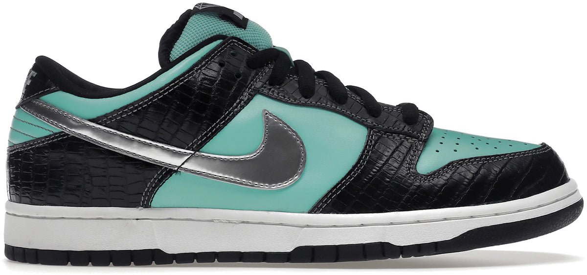 https://images.stockx.com/images/Nike-Dunk-SB-Low-Tiffany-Diamond-Product.jpg?fit=fill&bg=FFFFFF&w=1000&fm=webp&auto=compress&q=90&dpr=2&trim=color&updated_at=1738193358