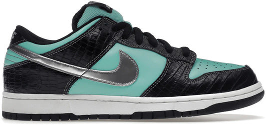 https://images.stockx.com/images/Nike-Dunk-SB-Low-Tiffany-Diamond-Product.jpg?fit=fill&bg=FFFFFF&w=1000&fm=webp&auto=compress&q=90&dpr=2&trim=color&updated_at=1738193358