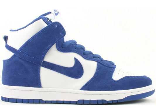 https://images.stockx.com/images/Nike-SB-Dunk-High-Kentucky-2005.png?fit=fill&bg=FFFFFF&w=700&h=500&fm=webp&auto=compress&q=90&dpr=2&trim=color&updated_at=1608510933