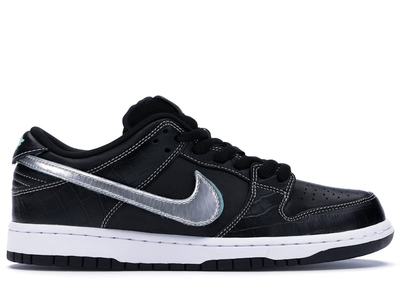 Size 9 Preowned Nike SB Dunk Low Diamond Supply Co. Black Diamond